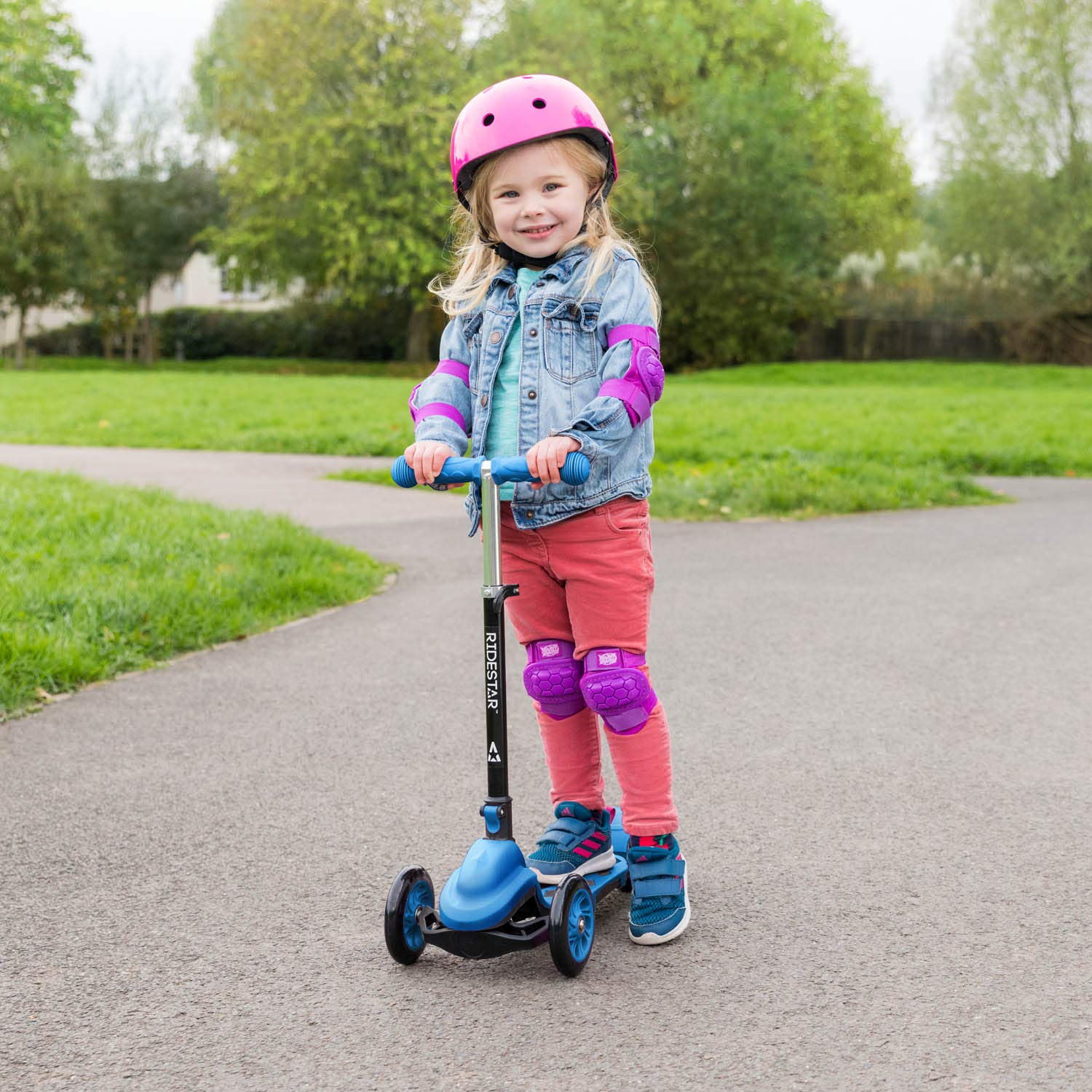 ToyStar Cruise 3 Wheel Tri Scooter, Easy Folding System, Height Adjustable Handlebars, Tilt To Turn Steering, Kids Aged 3+ Years - Image 9
