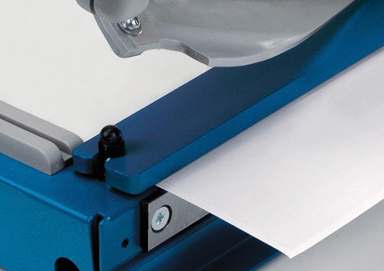 Dahle 561 Premium Series Guillotine, 14 1/8" Cutting Length, Cuts Up to 35 Sheets of Paper at a Time, Self-sharpening Blade Made of Solingen Steel, Automatic Paper Clamp, Sturdy Wooden Base : Office Products