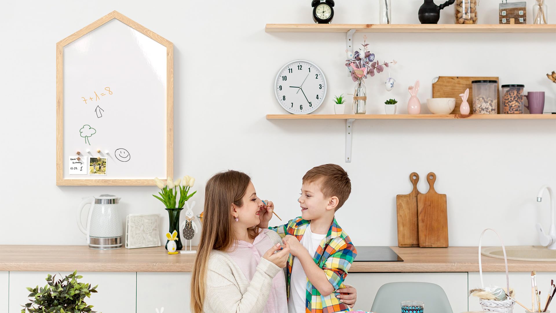 ALLboards Magnettafel – Magnetisches, trocken abwischbares Whiteboard in Form eines Hauses, mit Holzrahmen