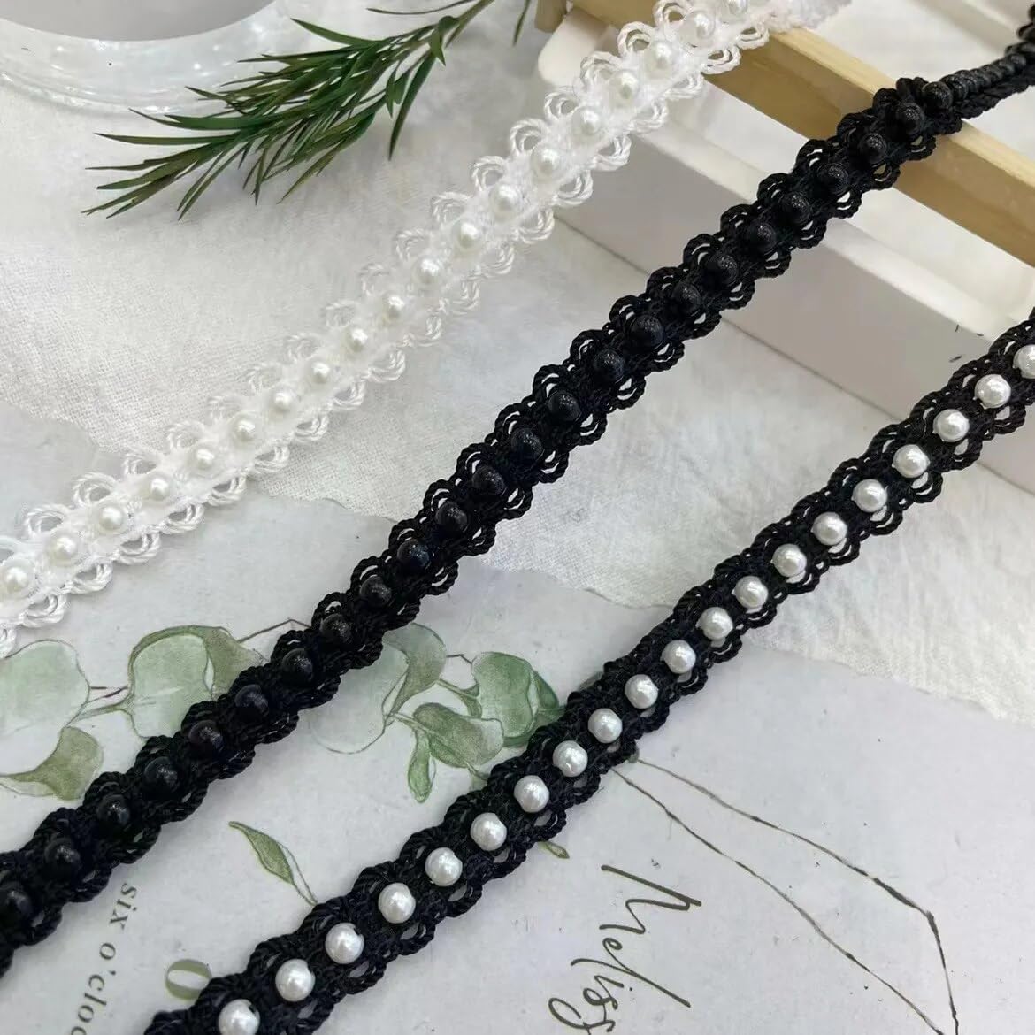 Koronkowe wykończenie, 1 jard (ok. 91 cm) haftowany kwiat tiul koronka tkanina wykończenie 1 cm DIY szycie aplikacja falbana kołnierz sukienka gipiura ozdoba (czarne) (czarno-białe koraliki)