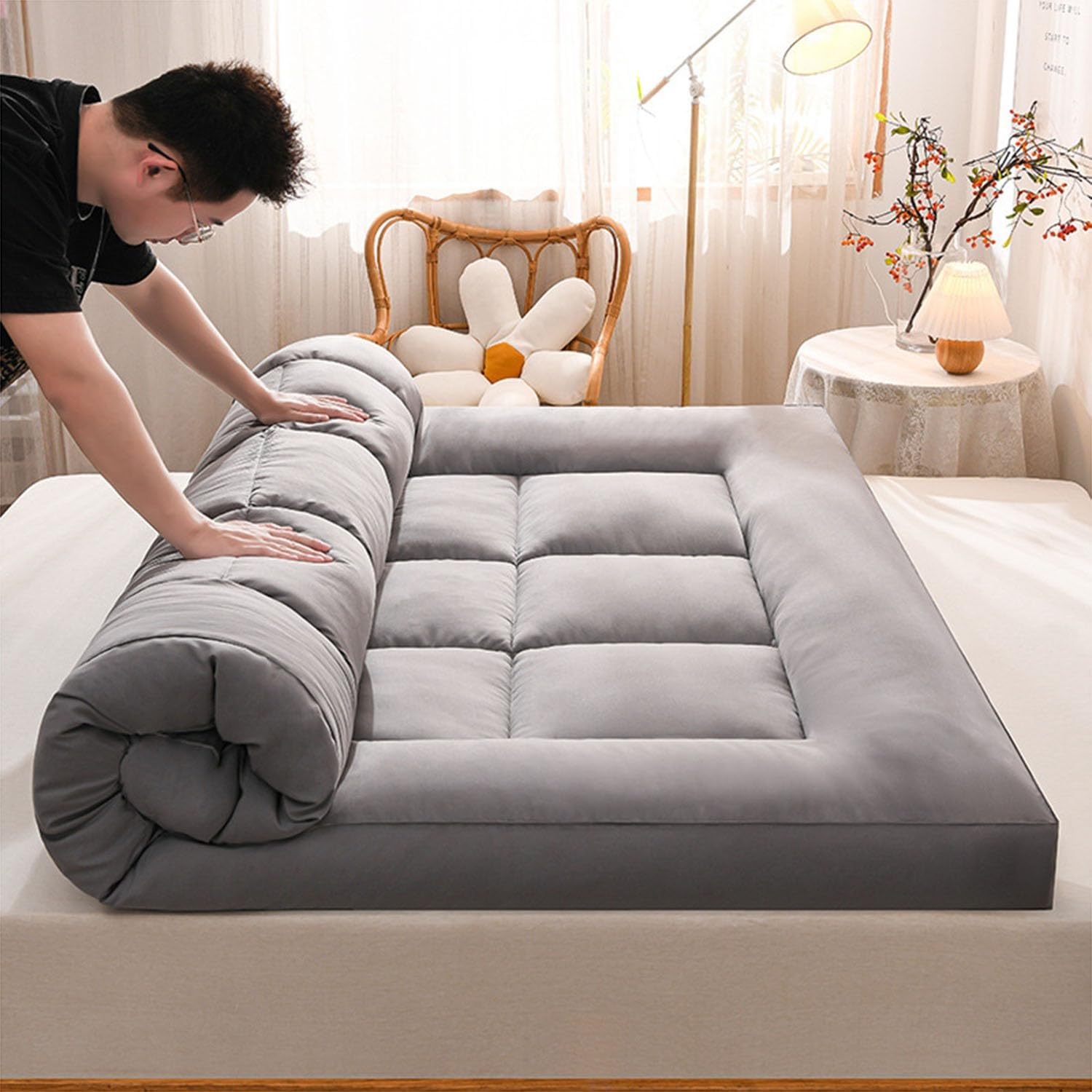 Foldable Futon Mattress, Extra Thick Topper For Guest Bed Sleeping Pad – Soft & Breathable - Double Single Roll Up Futon Cushion - Pain Relief