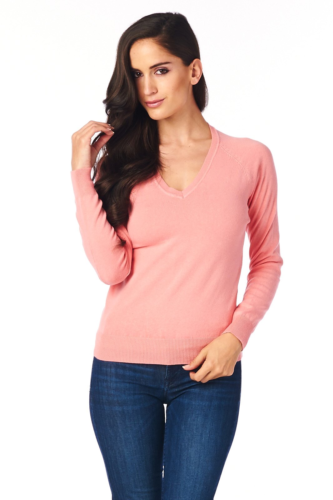 Women's V-neck long sleeve sweater with ribbed detailing