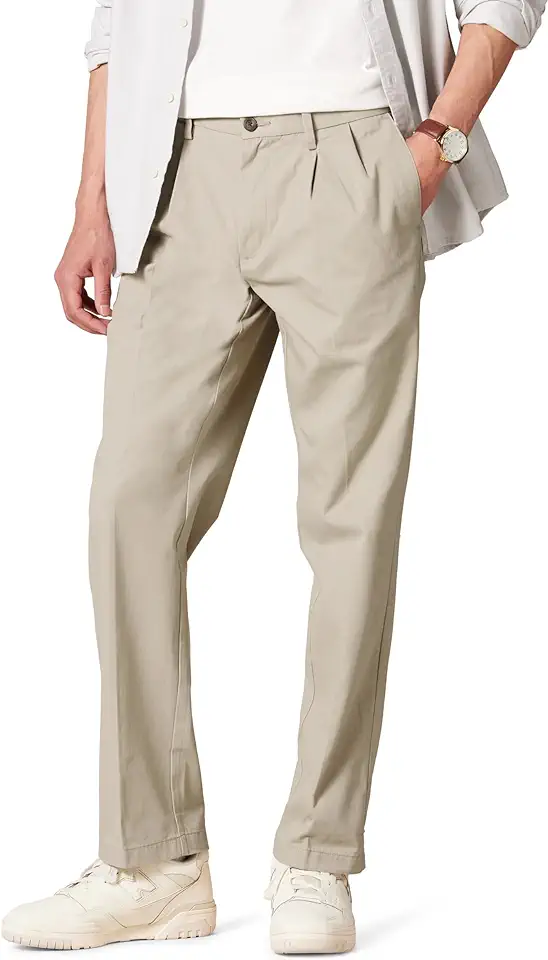 Amazon Essentials Men's Classic-Fit Wrinkle-Resistant Pleated Chino Pant (Available in Big & Tall) OEKO-TEX STANDARD 100