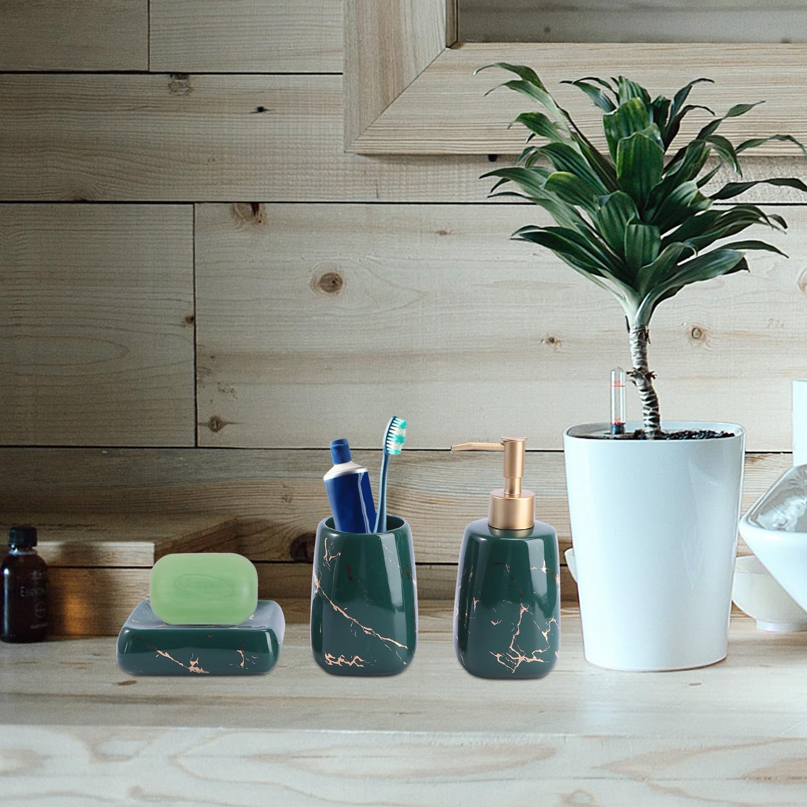 Uonlytech Juego de Taza de Lavado de Cerámica Verde de 3 Piezas para Baño, Vaso para Cepillo de Dientes y Botella de Loción, Organizador para Mantener el Baño Ordenado y Elegante