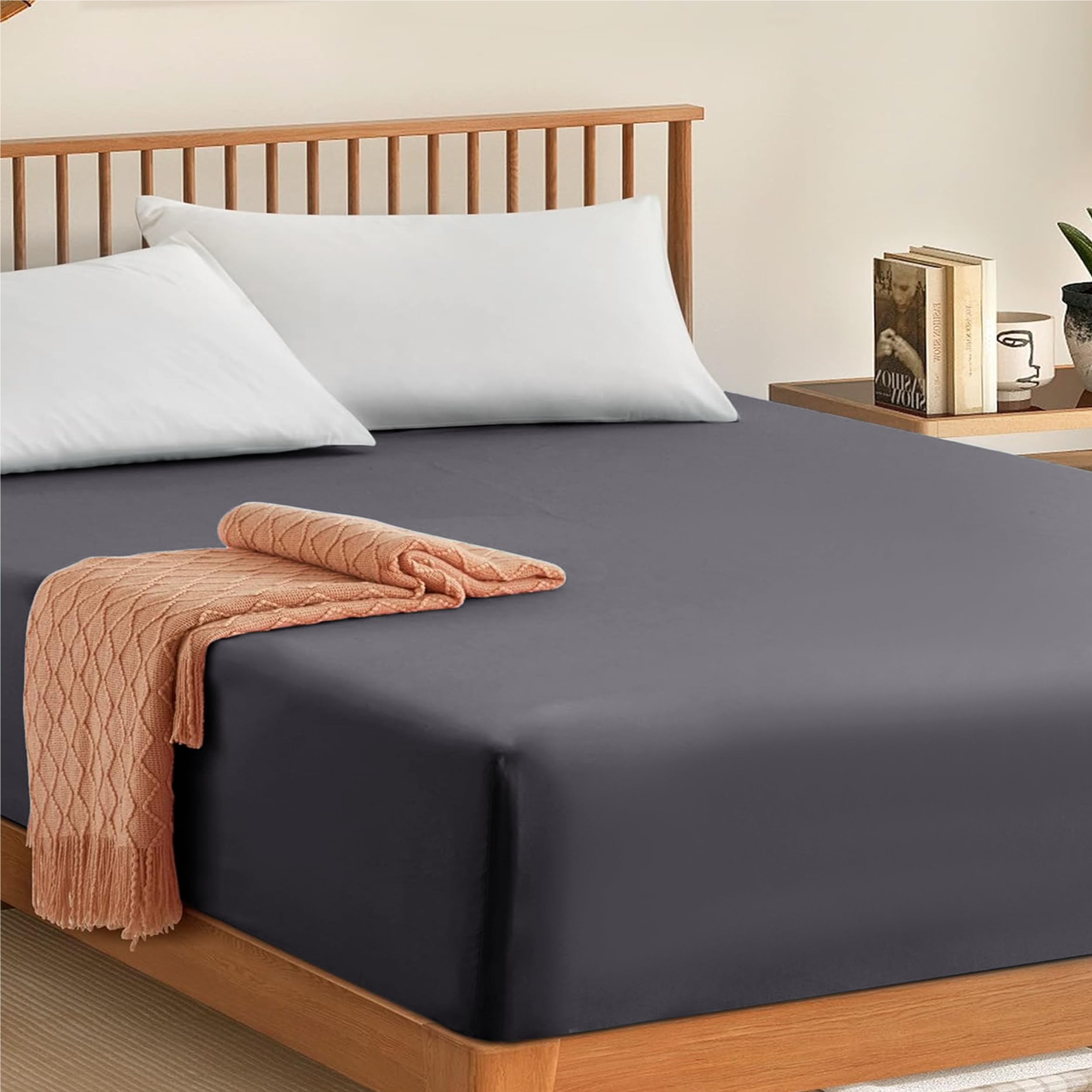 My Home Store Cotton Fitted Sheets King Size - 100% Egyptian Cotton 300TC Hotel Quality 30 cm Fitted Bedsheets (White) — view 10