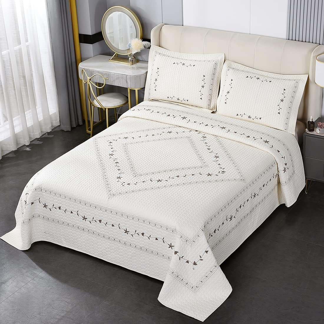 vctops 100% Cotton Embroidered Bedspread Coverlet Set 3-Piece Oversized Queen Floral Pattern 1 Quilt and 2 Pillow Shams (Cream1,106"x92")