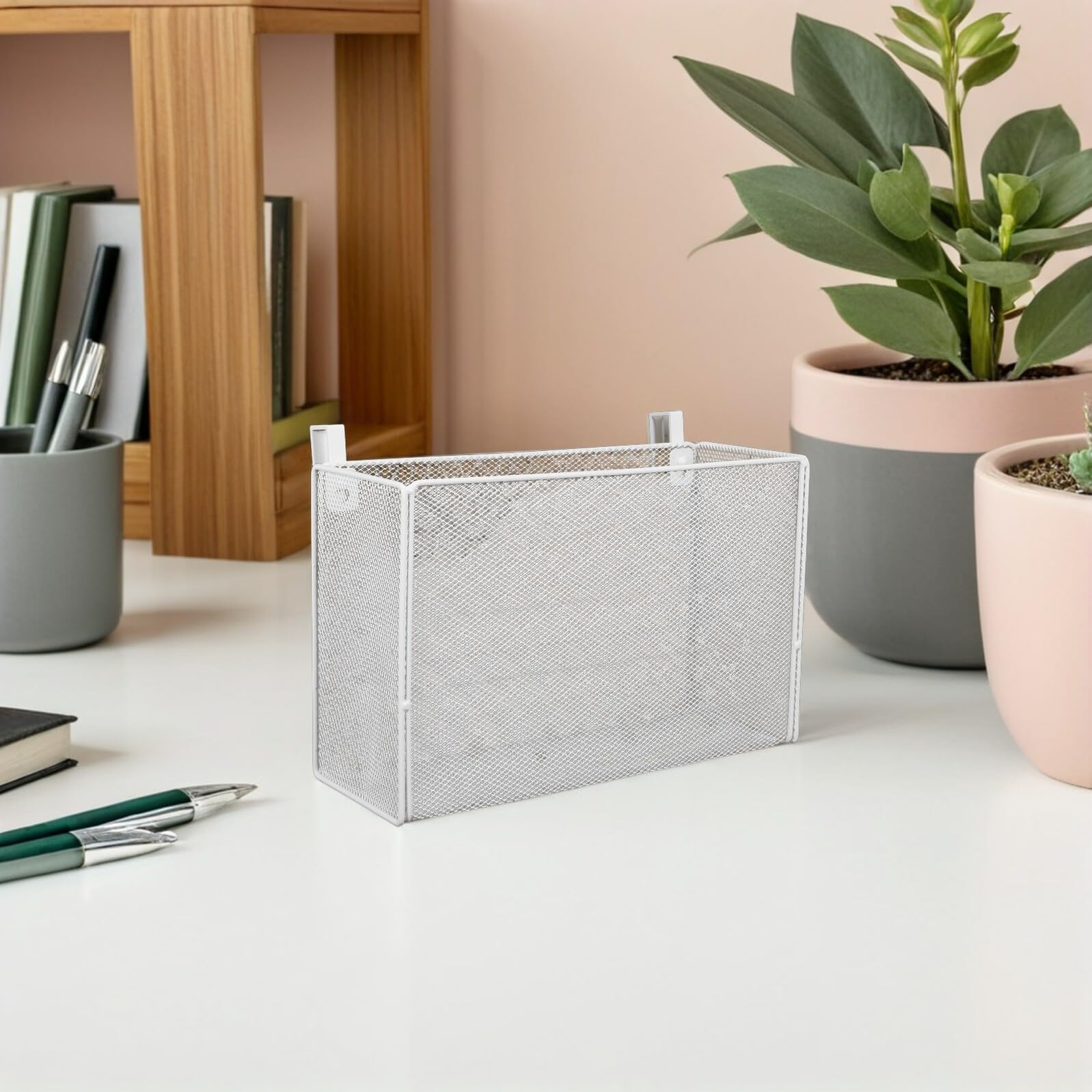 PRETYZOOM Metall Hängekorb für Studentenwohnheimbett Weißer Nachttisch Organizer mit 2,1cm Hakenbreite Stabiles Bettregal für Handy Bücher und Snacks