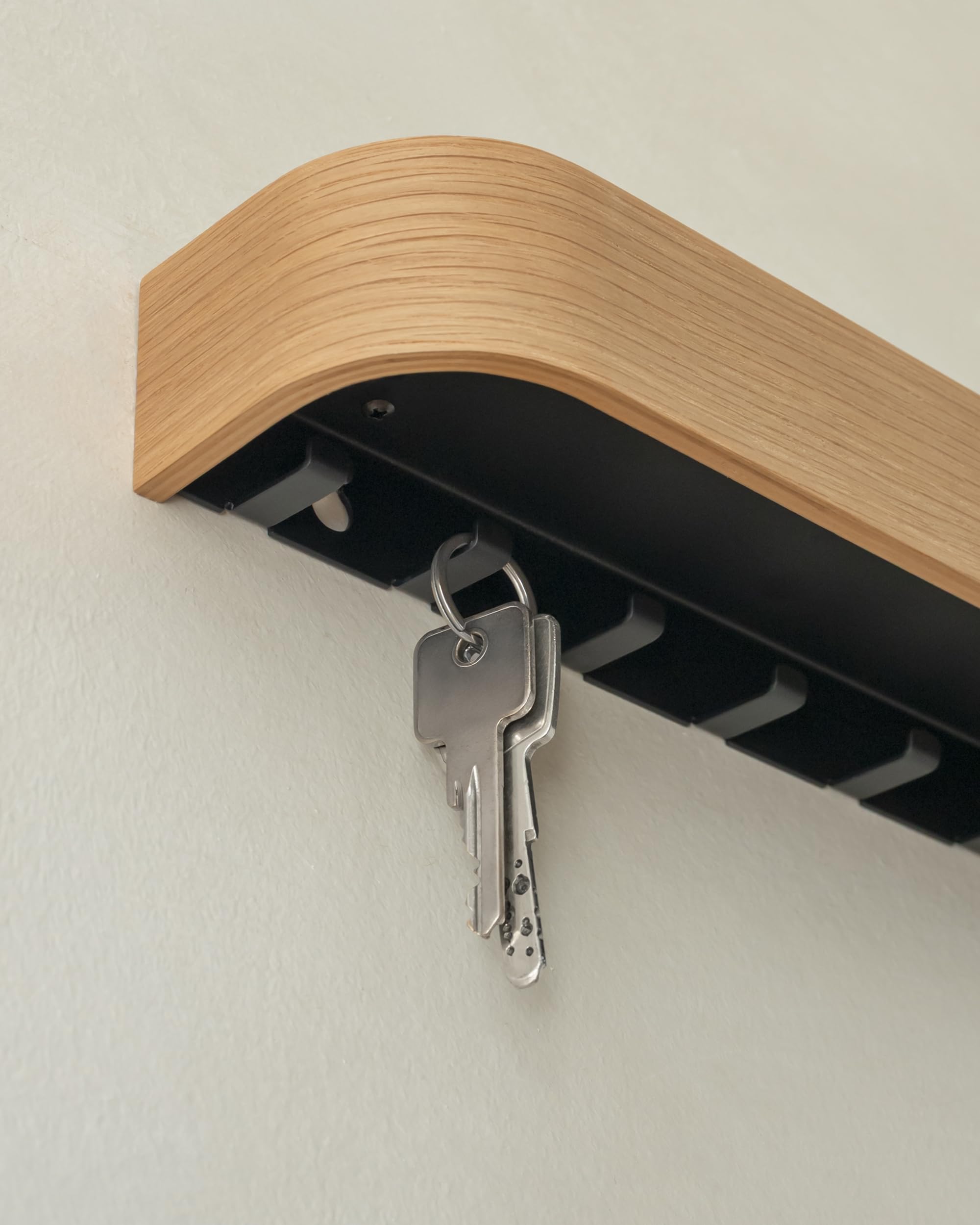Kazai. Key Holder for Wall 'Fyndig' | Minimalist Key Hooks Design