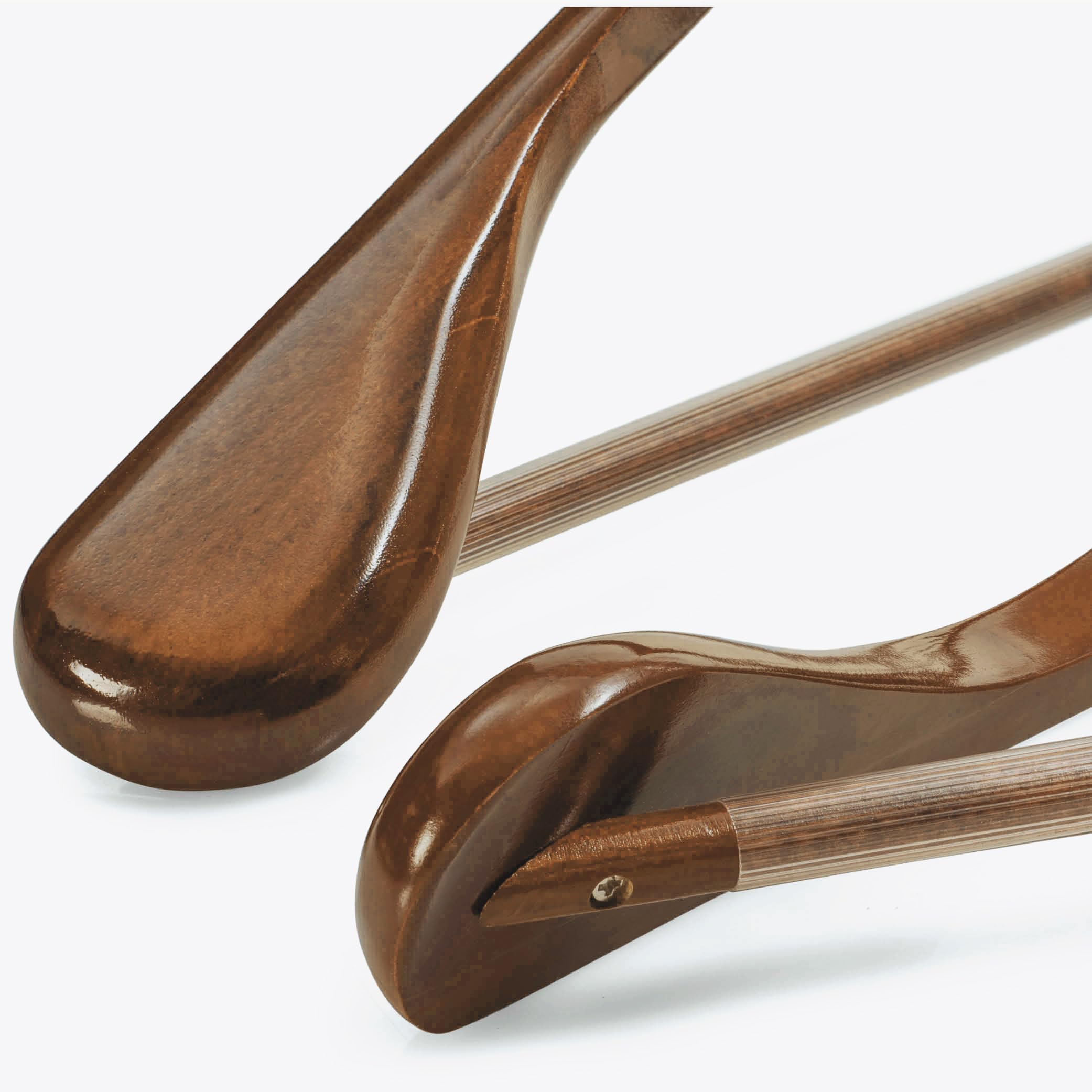 Lot de 6 cintres en bois de qualité supérieure - Épaules extra larges (5,8 cm) avec crochet rotatif à 360° - Avec barre pour pantalon pour manteaux, vestes, robes et costumes - En bois massif de