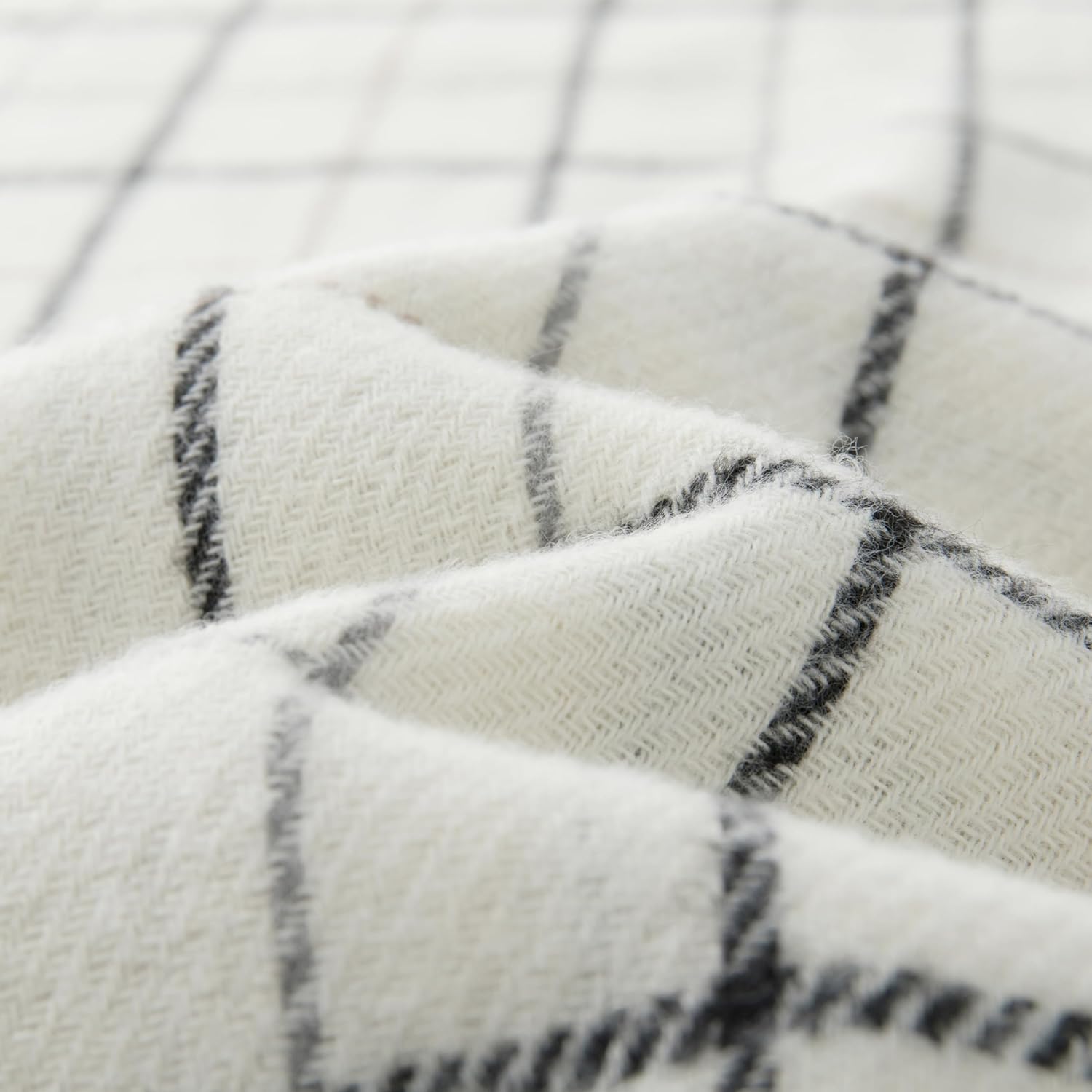 CALVIN & OLIVIA Ultra-Soft Cashmere Feel Scarf Winter Holiday Gift for Men & Women - Image 3