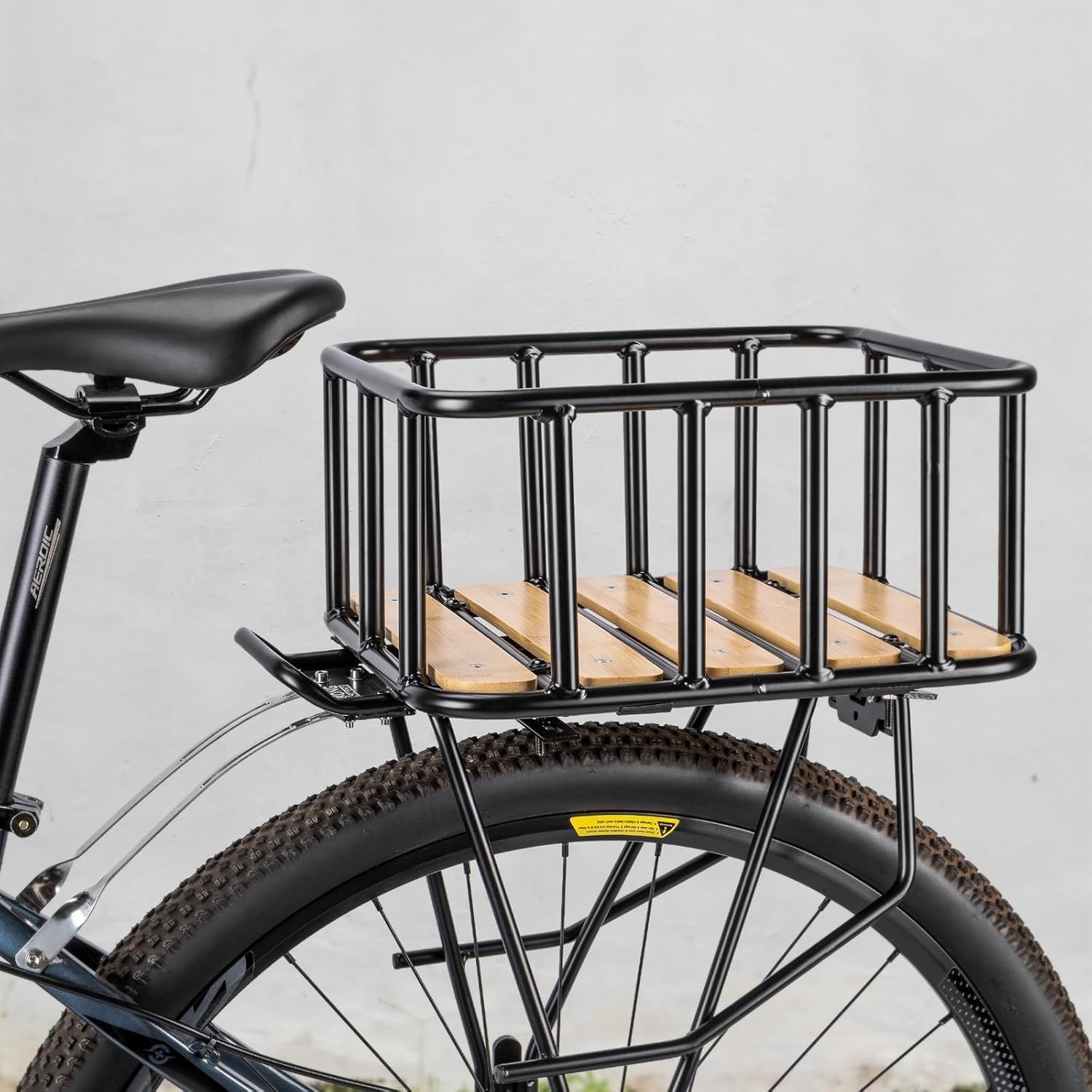 Cesta trasera para bicicleta grande con base de madera, cubierta impermeable y red de carga