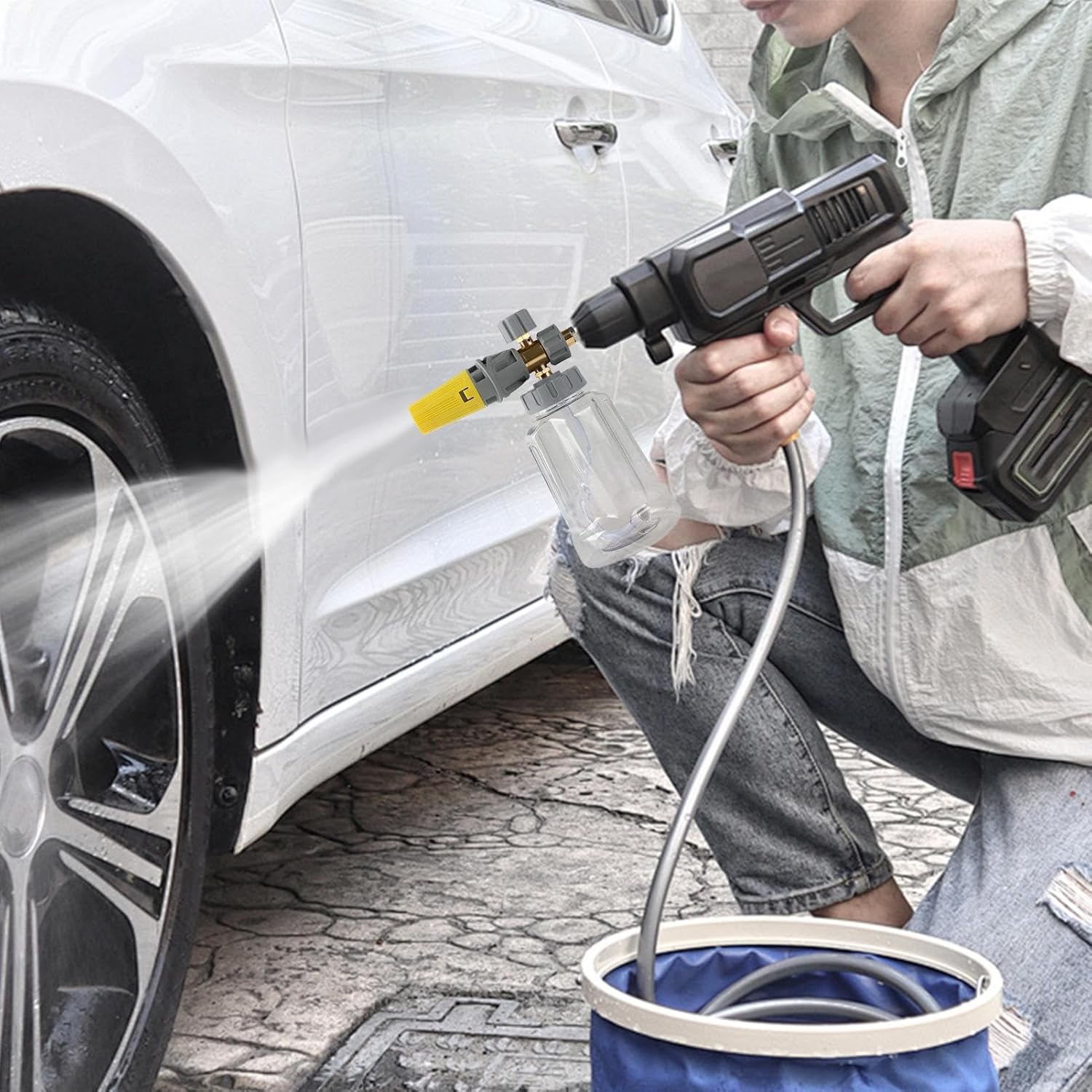 Car Wash Cannon – 25x19x11cm 1L Capacity, Foam Sprayer, Ergonomic Soap Dispenser, Hose Cleaning Accessory | Perfect for Exterior Washing, Patio Deck Maintenance, Garden Cleaning, Farm Equip