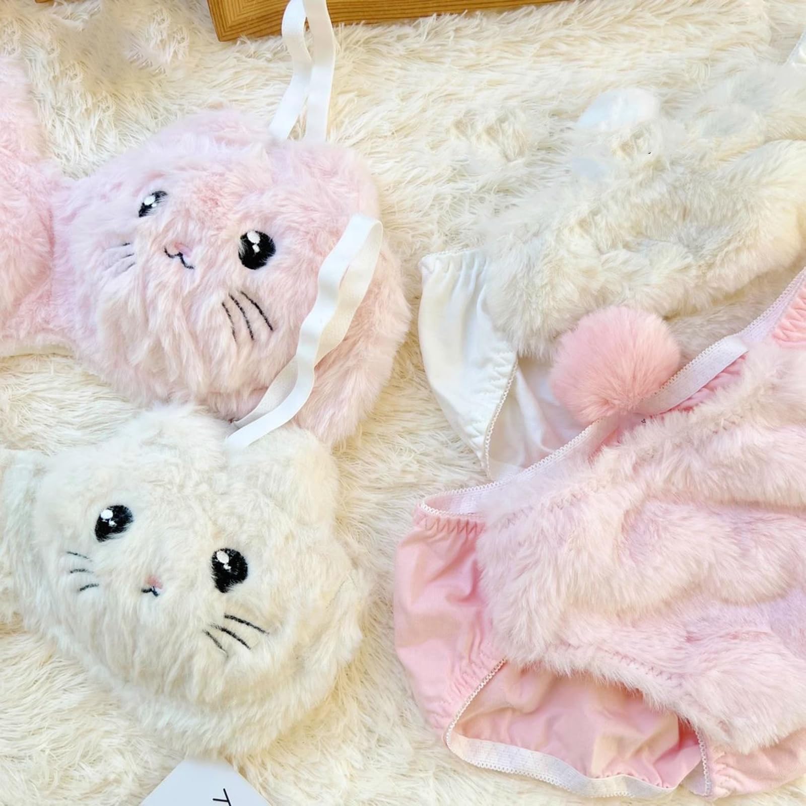 Set da casa Sexy e Carino in Peluche, Set Reggiseno da Salotto in Peluche e Accogliente, Set Reggiseno da Salotto in Peluche e Accogliente per Donna