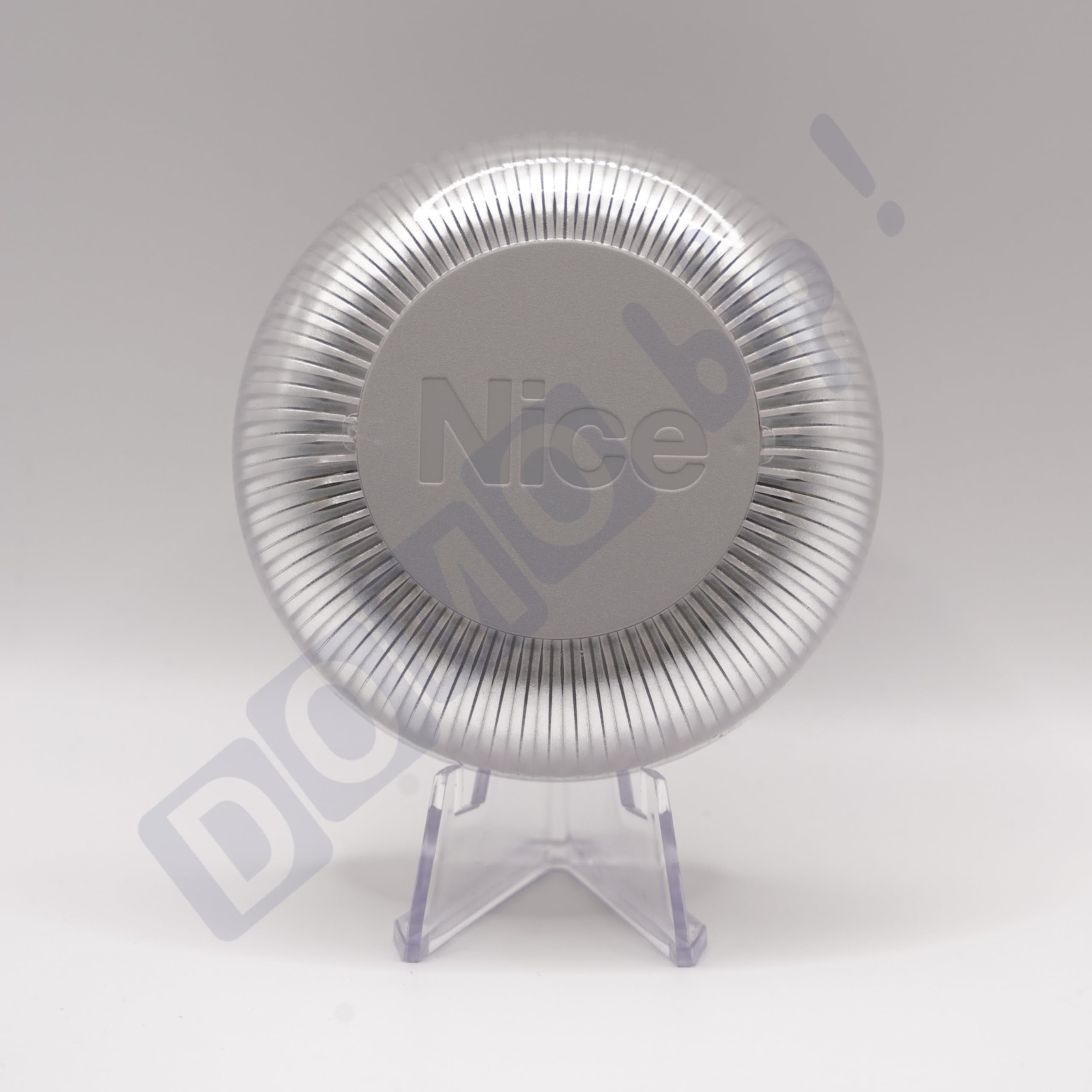 NICE F210 - Coppia di fotocellule universali a infrarossi a contatto libero (NO/NC) per automatismo di cancello o garage, 12-24 V AC/DC + 1 Goodies DOMOBIP (WLT)