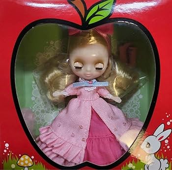 Amazon.co.jp: プチブライス CWC 限定 レッドアップル : おもちゃ