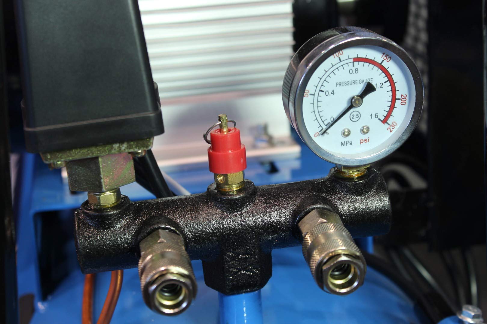 Compresor de Aire - Con Correas - Gasolina + Eléctrico - 150L 5.5/3HP - Ideal para trabajos en lo exterior