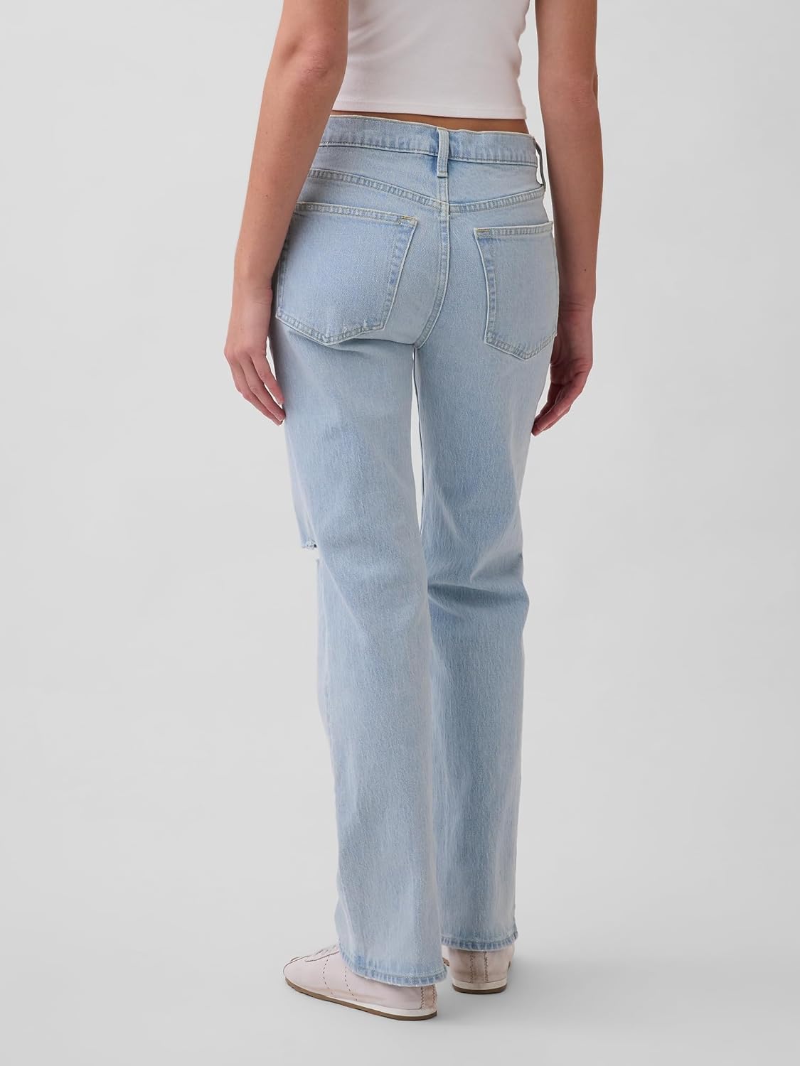 GAP Women's Relaxed Straight Denim Jean