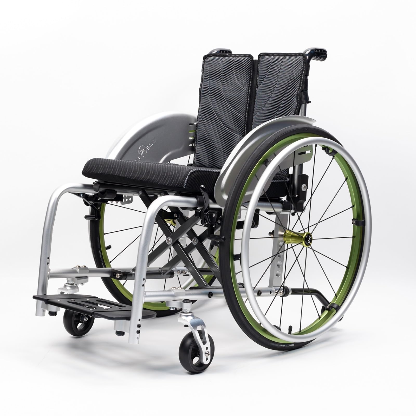 SXSLTSA Lightweight Folding Sports Wheelchair All-Terrain Mute Wheels Hand Brake Anti-Tippers Portable Aluminum Manual for Adults Seniors(Green1,Seat Width 42cm/16.5in)