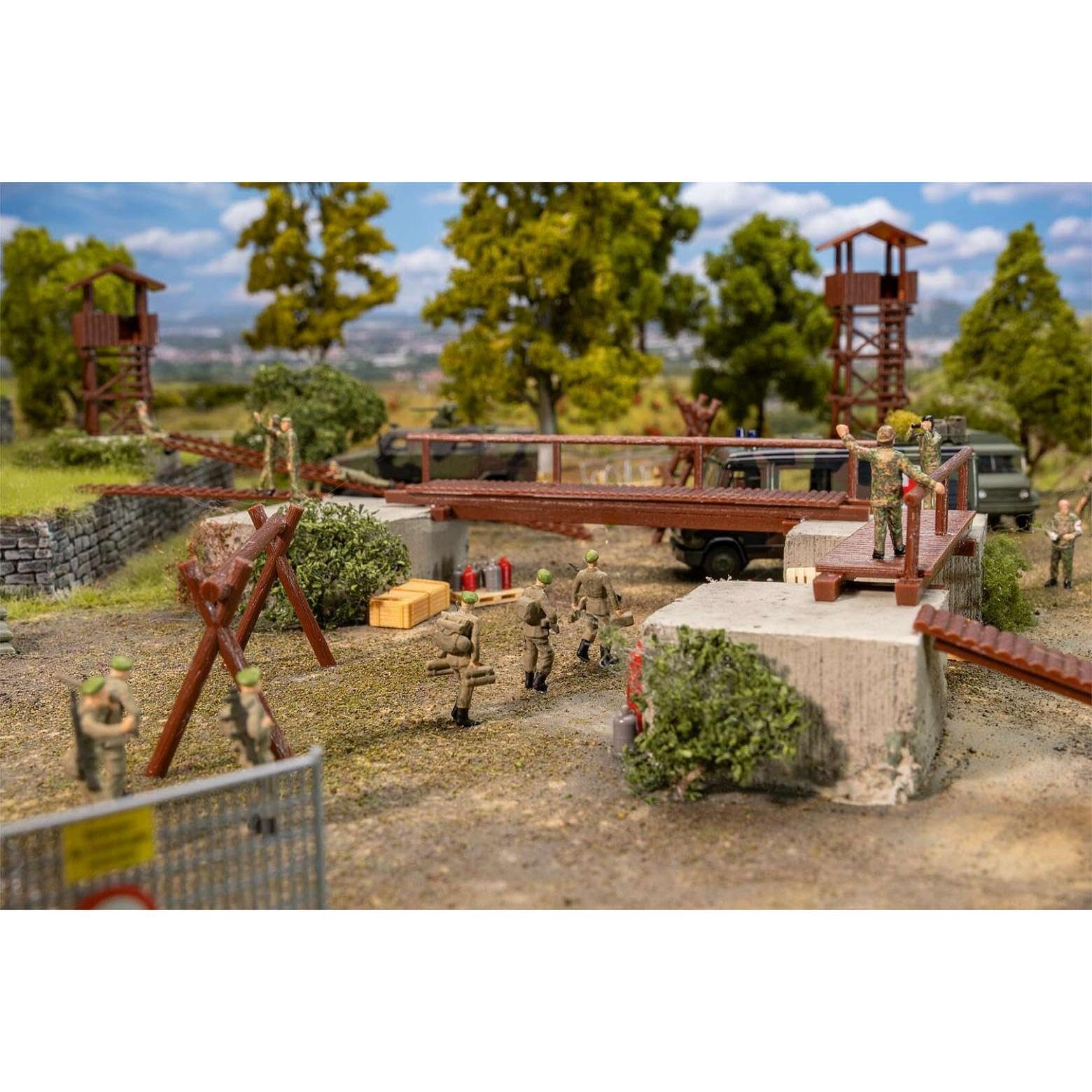 FALLER 190039 H0 - Juego de acciones del ejército alemán