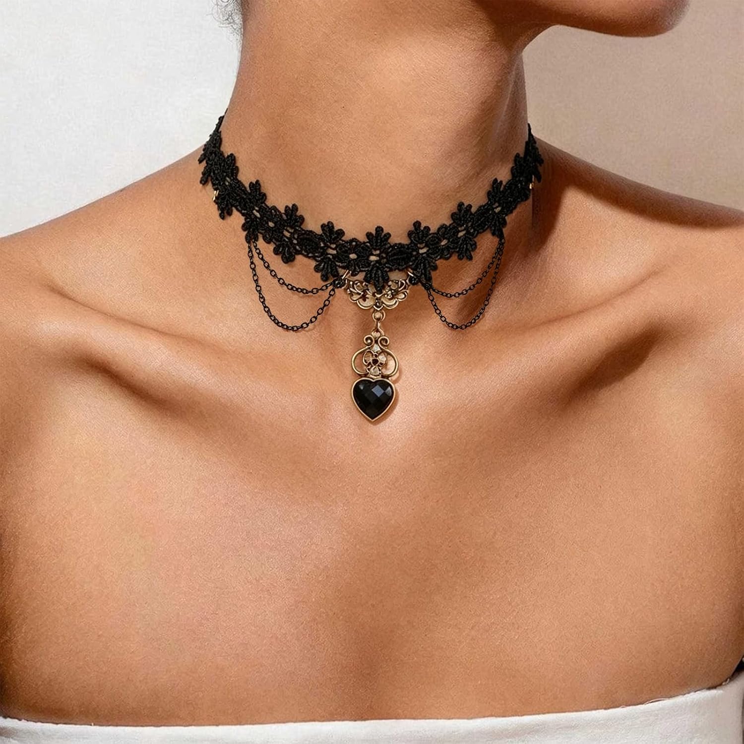 Black Necklaces for Women, Adjustable Layered Velvet Leather Lace Collar, Halloween Party Cosplay Accessory, Goth Jewelry Gift
