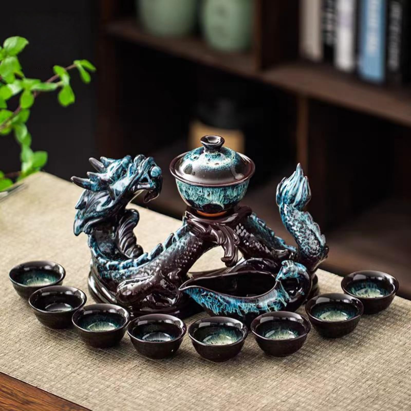 Chiński zestaw do herbaty Gongfu – ceramiczny czajniczek z zaparzaczem, 8 filiżanek, półautomatyczny, z motywem smoka do herbaty liściastej