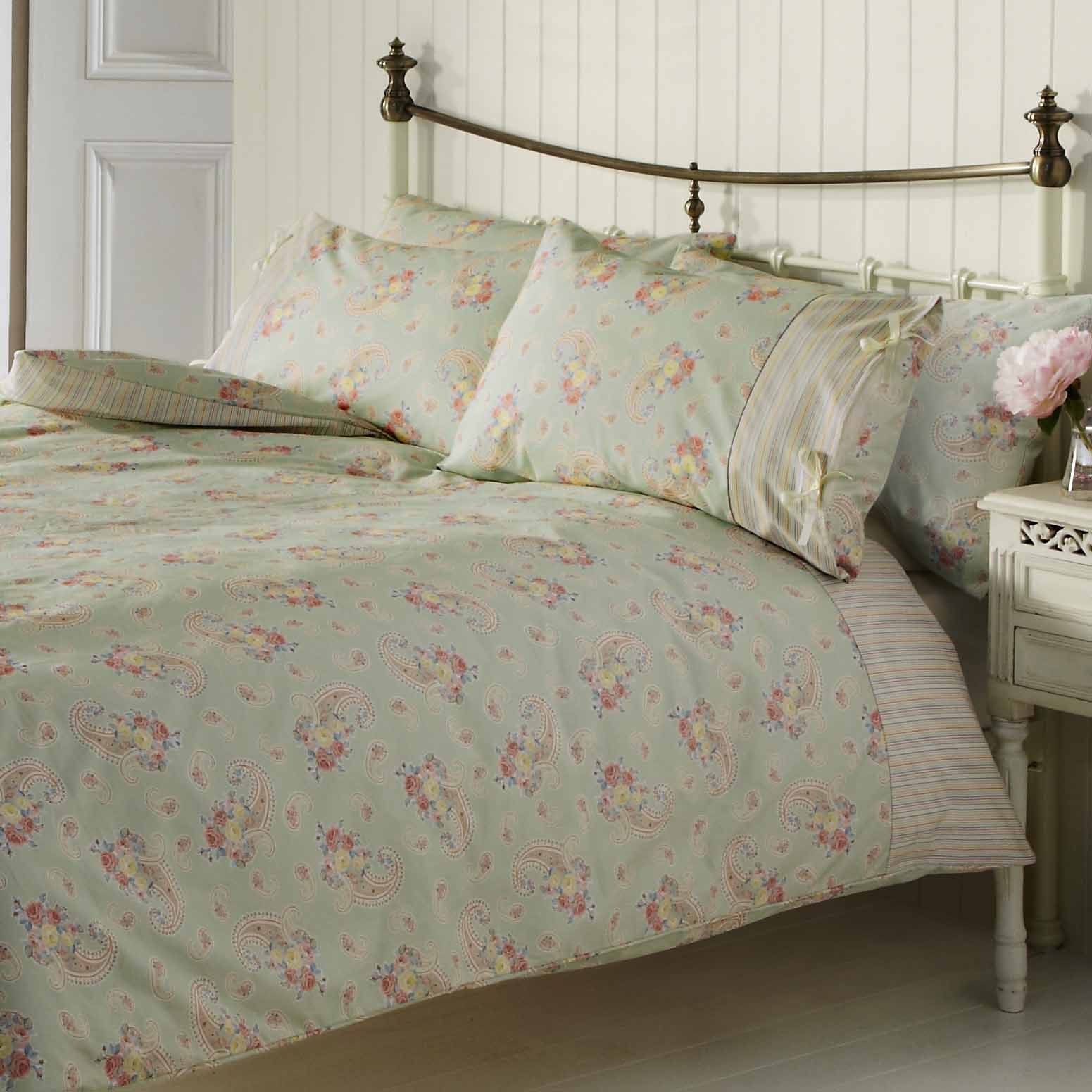 VANTONA Isabelle - King Duvet Cover Set,Mint,Pink,Blue,Paisley and stripe print, Vintage.