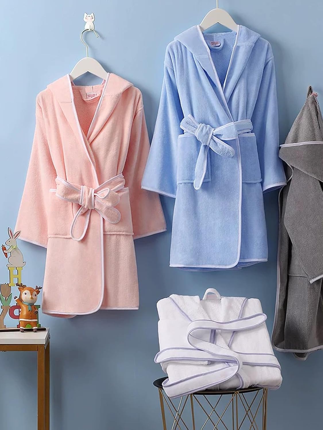 Boys&Girls Kids Robe Soft Towel Absorbent Hooded Toddler Bathrobe Cloth 100% Cotton Robes Spa Sleepwear for Gifts