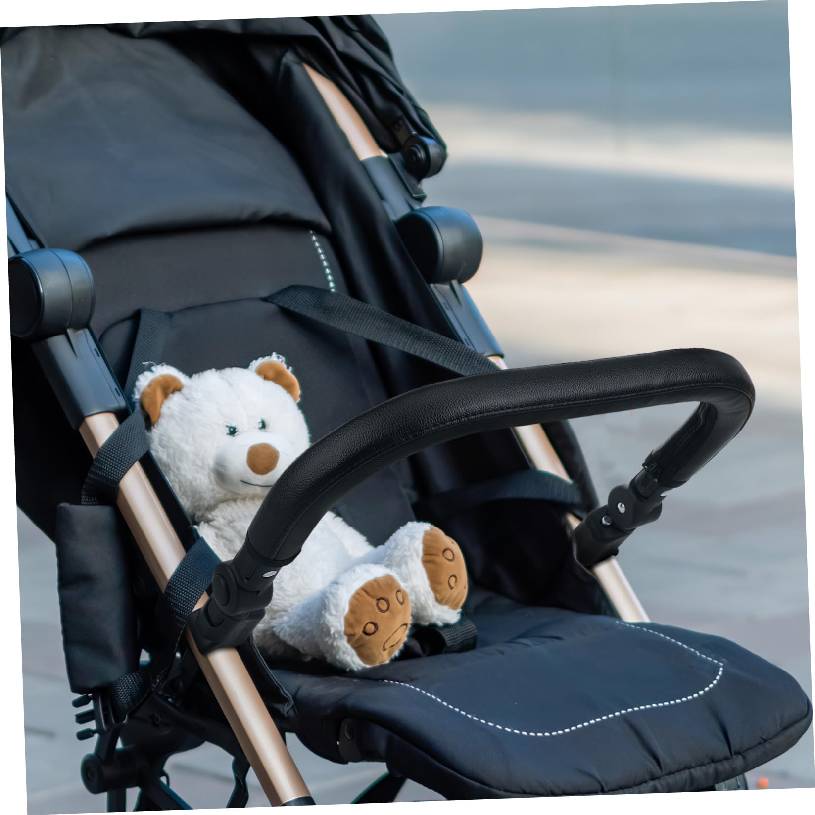 Stroller Snack Tray mit Verstellbarem Kinderwagenlenker Armlehnenpuffer aus Pu Leder und Eisen Wasserabweisend und Abnehmbar für Kinderwagen