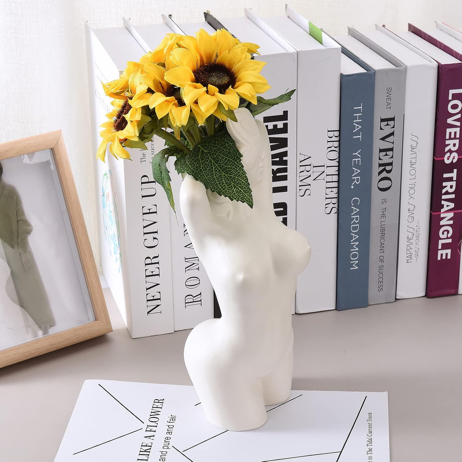 FQQWEE White Ceramic Female Form Body Flower Vases Creative Nud e Woman Statue Bust Art Vase for Flowers Modern White Vase Planter Pots for Boho Office Home Indoor Decoration