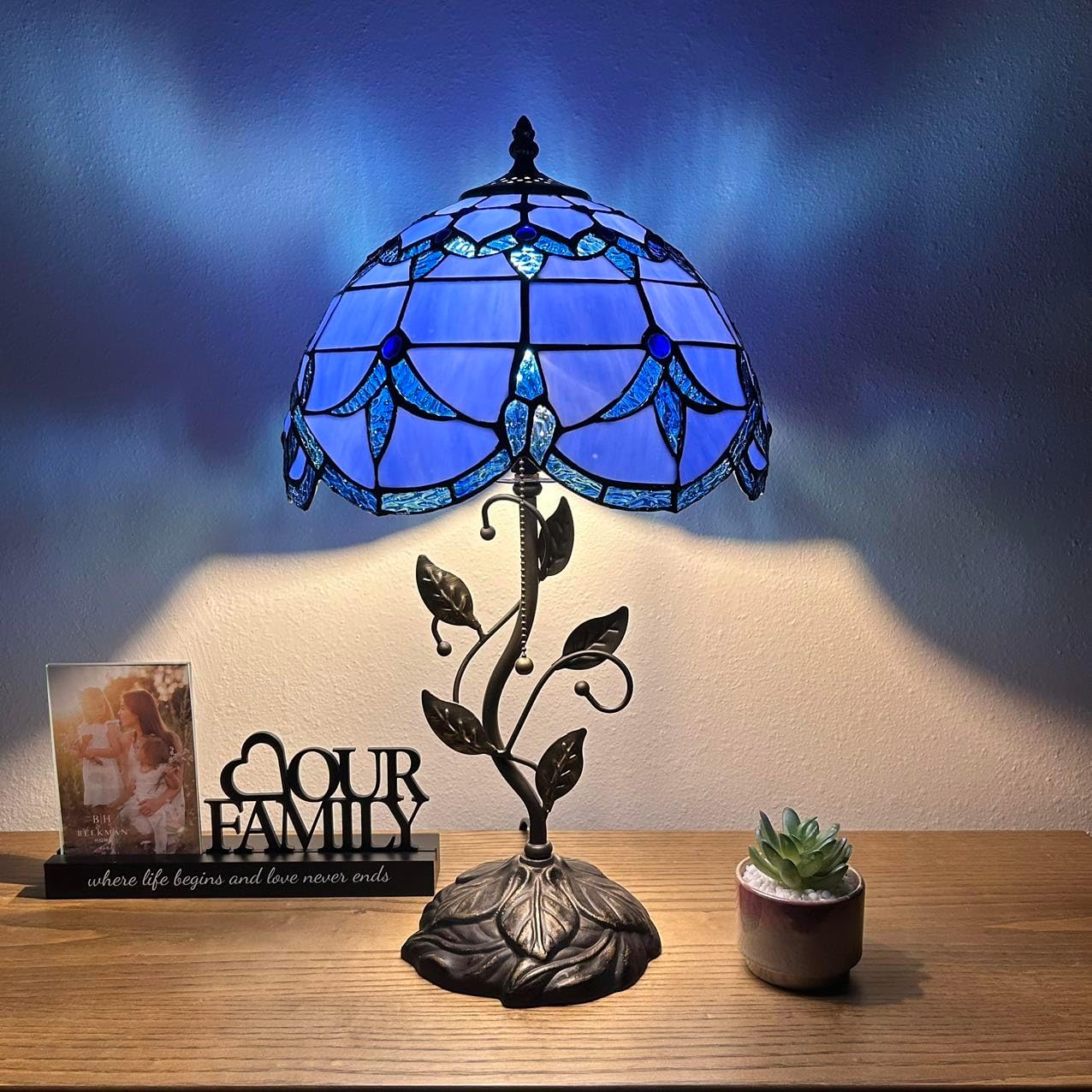Stained Glass Table Lamp Blue Baroque Style LED Bulb Included for Living Room Bedroom Bedside 12" W*12" D*22" H