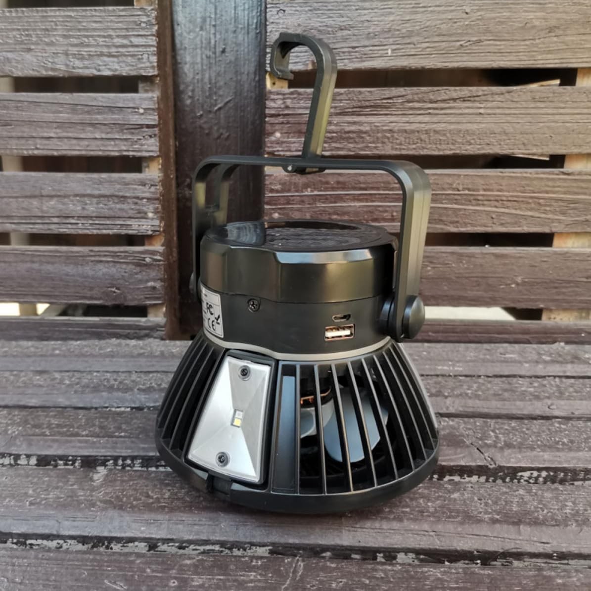 Lámpara Solar Camping Portátil Negra Batería 4000mah y Alta Luminosidad para Fiesta Verano y Actividades al Aire Libre