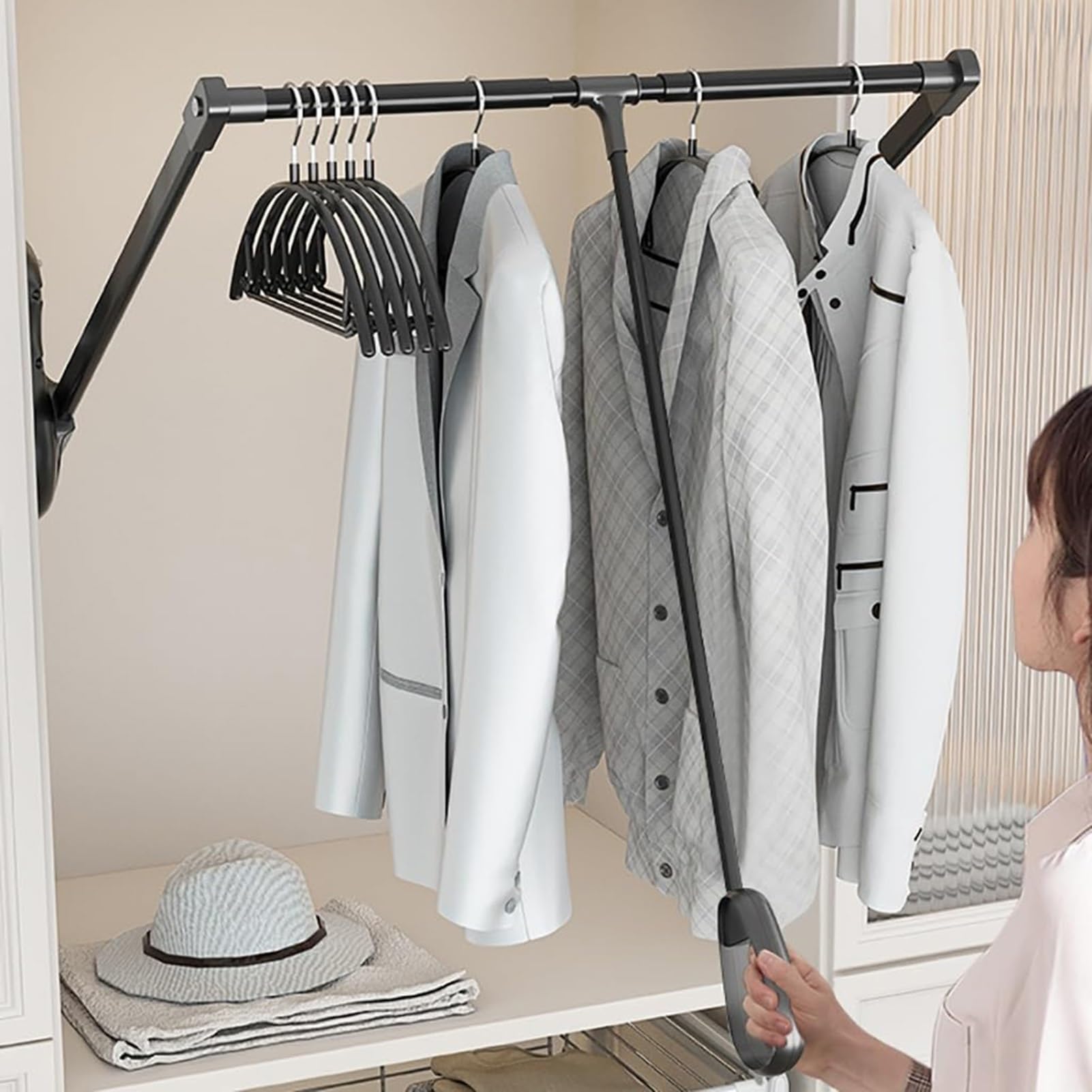 Tringle de placard peu encombrante pour suspendre vos vêtements sans effort en hauteur