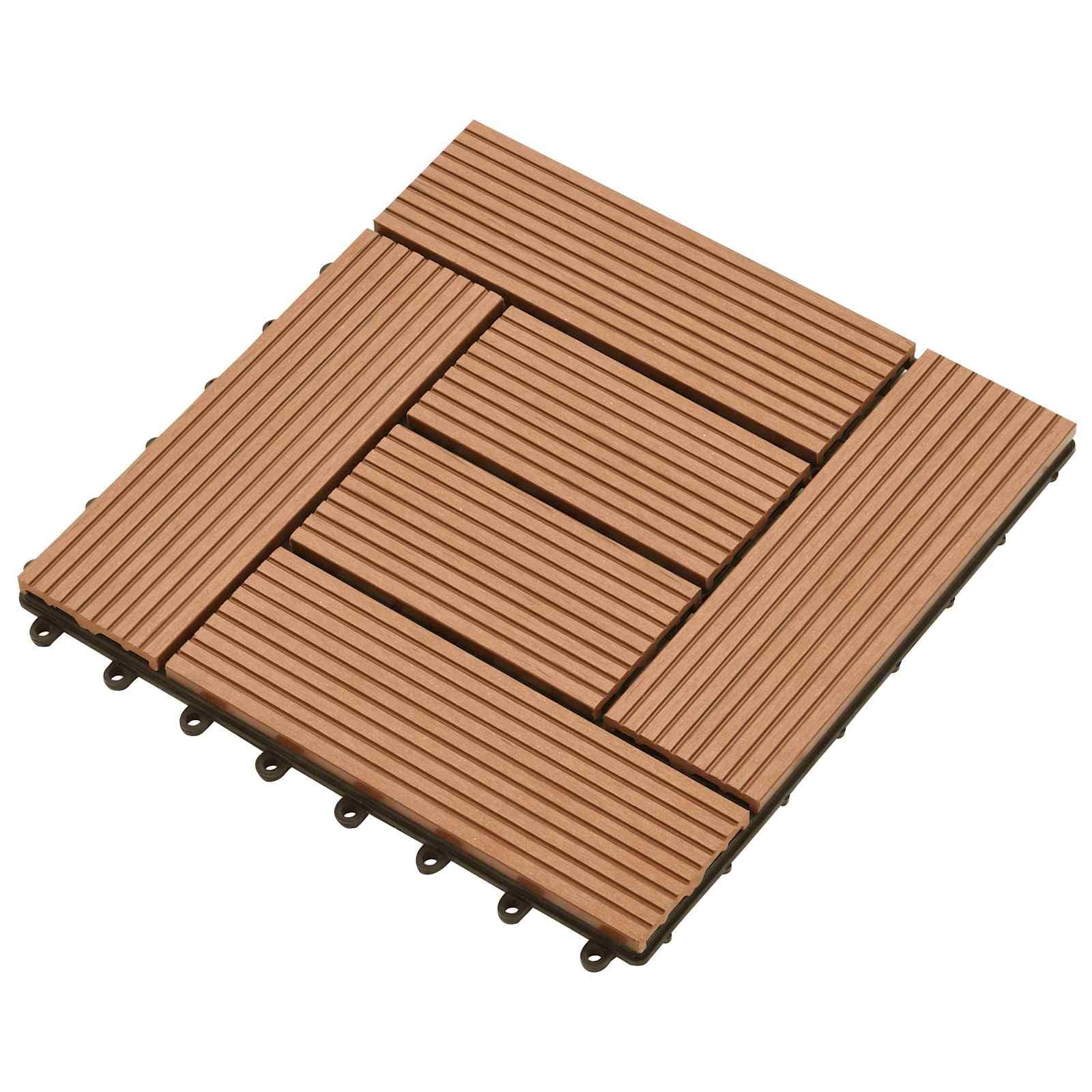 Dalles de jardin carrées stylées en WPC marron pour rénover un sol extérieur abîmé