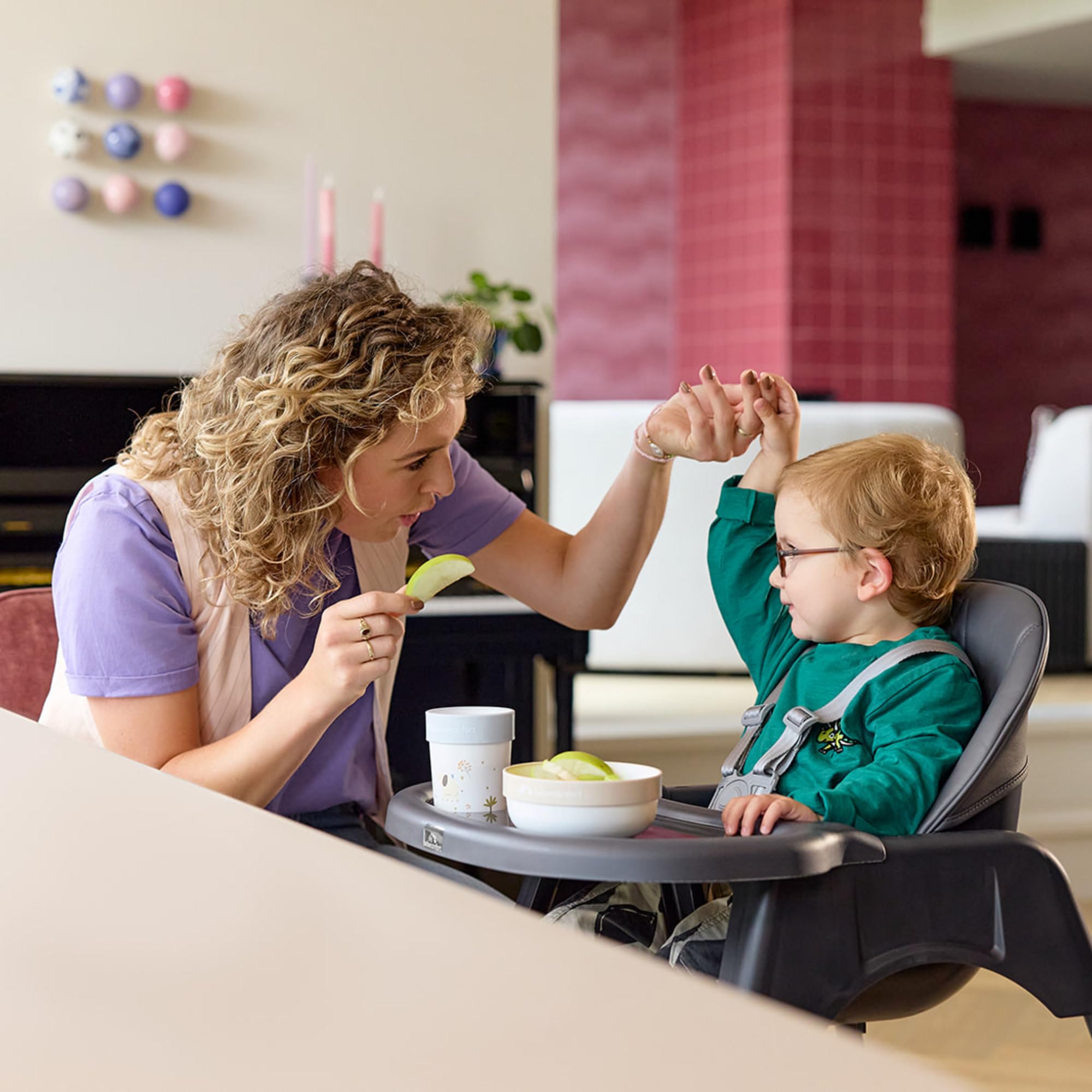 Bebeconfort Meely Plus Seggiolone Pappa 2 in 1, 6 mesi-3 anni, Seggiolone Evolutivo convertibile in Seggiolina per Bambini, Reclinabile 2 Posizioni, Leggero (4 kg), Cuscini imbottiti, Tinted Graphite