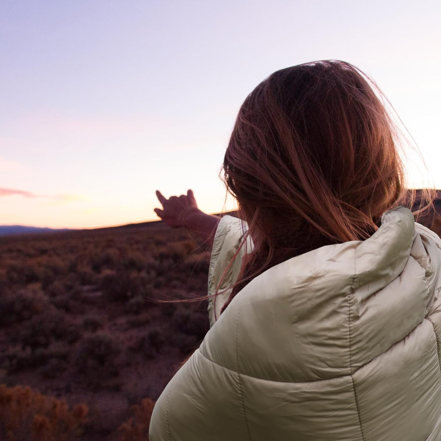 zzlamb Camping Blanket, Compact Lightweight Soft Puffy Blanket Water-Repellent, Packable Warm Quilt Down Alternative Picnic Hiking Backpacking Beach Travel RV Airplane Couch Car - Image 3