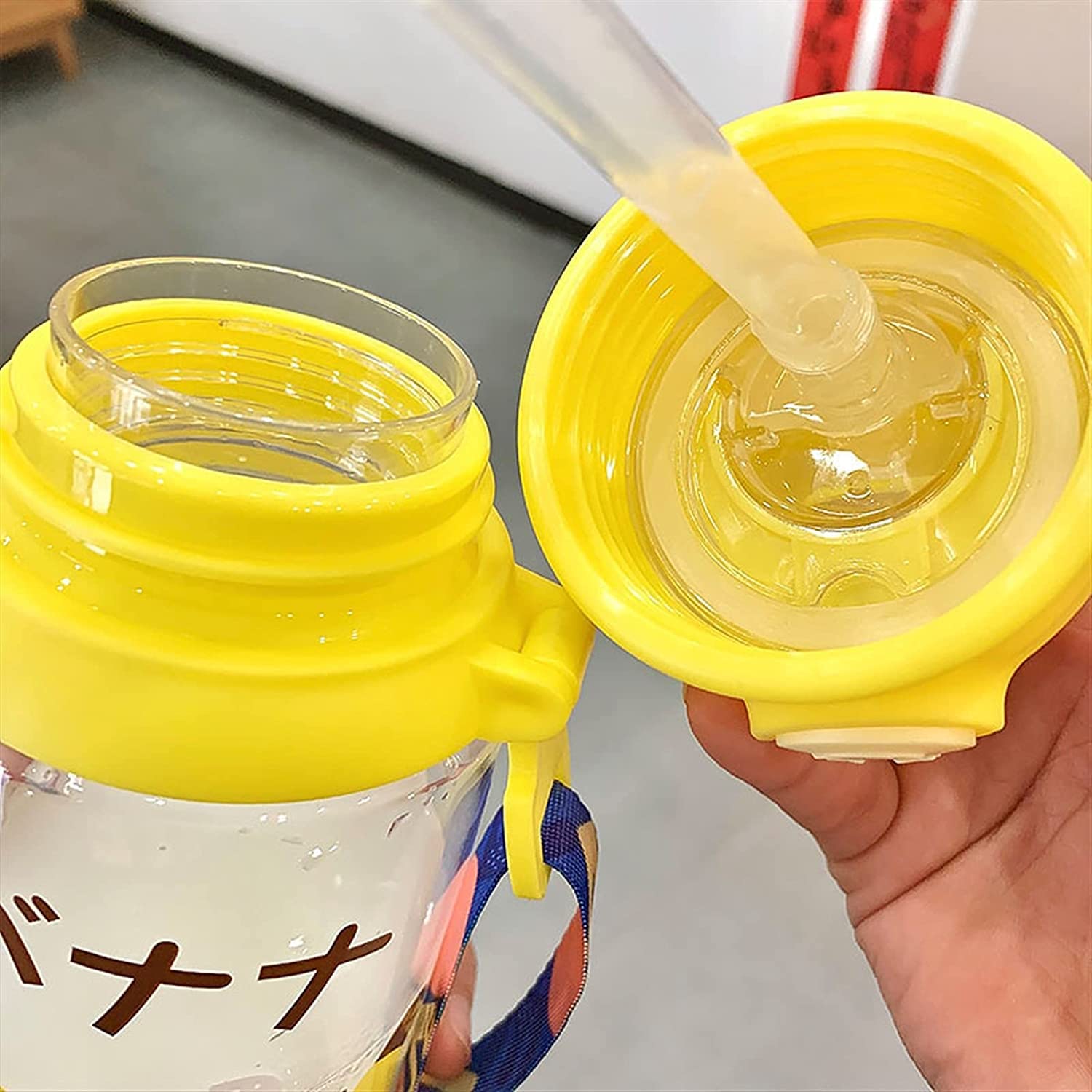 Bouteille d'eau Tasse De Bouteille D'eau En Plastique Transparente Mignonne Avec La Sangle Portative De Tasse D'eau De Sport En Plein Air D'été De Paille Bouteille Isotherme Gourde Sport ( Blue : Bana