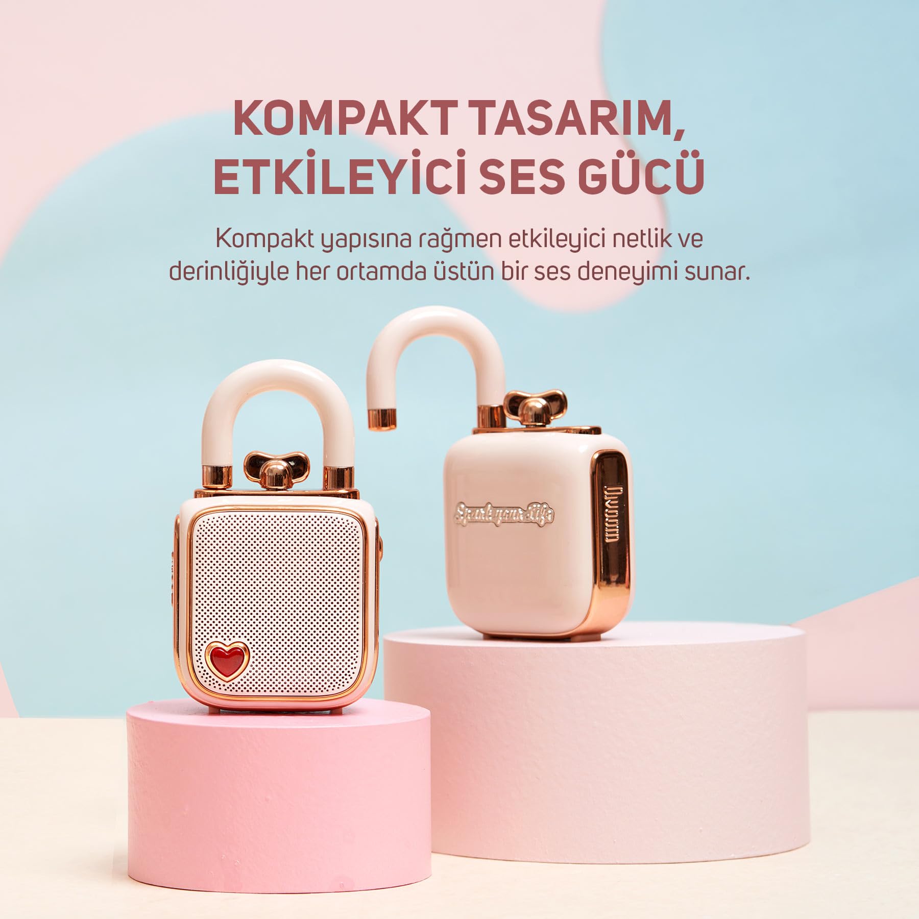 Divoom Ditoo Pro Bluetooth Hoparlör ve Ses Kayıt Özellikli LoveLock Hediye Seti, Pembe
