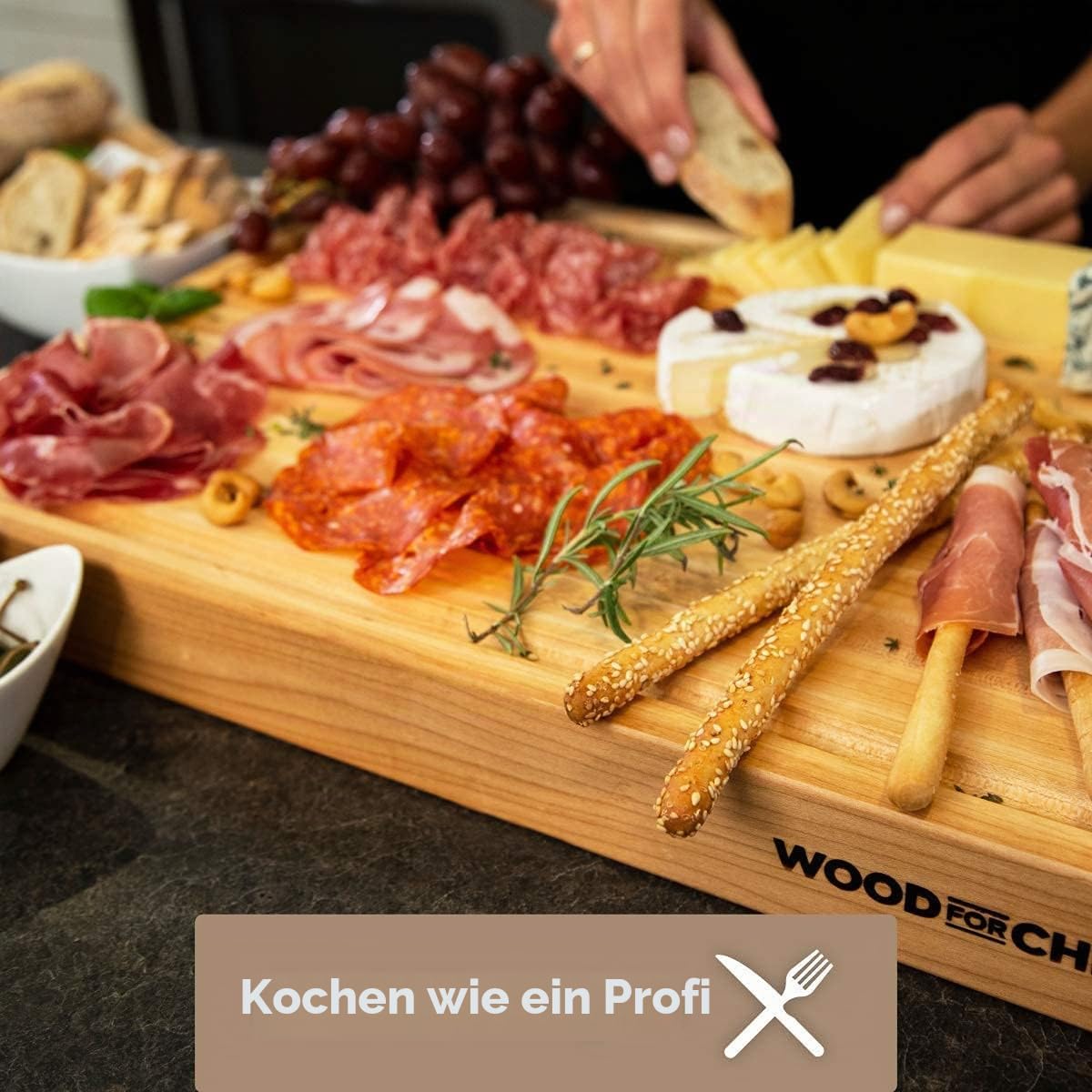 Mittelgroßes Holzschneidebrett aus kanadischem Ahorn – ein wendbarer Metzgerblock mit Saftrille zum einfachen Schneiden von Fleisch und saftigem Gemüse – Ahorn-Schneidebrett – 40,6 x 30,5 x 3,8 cm