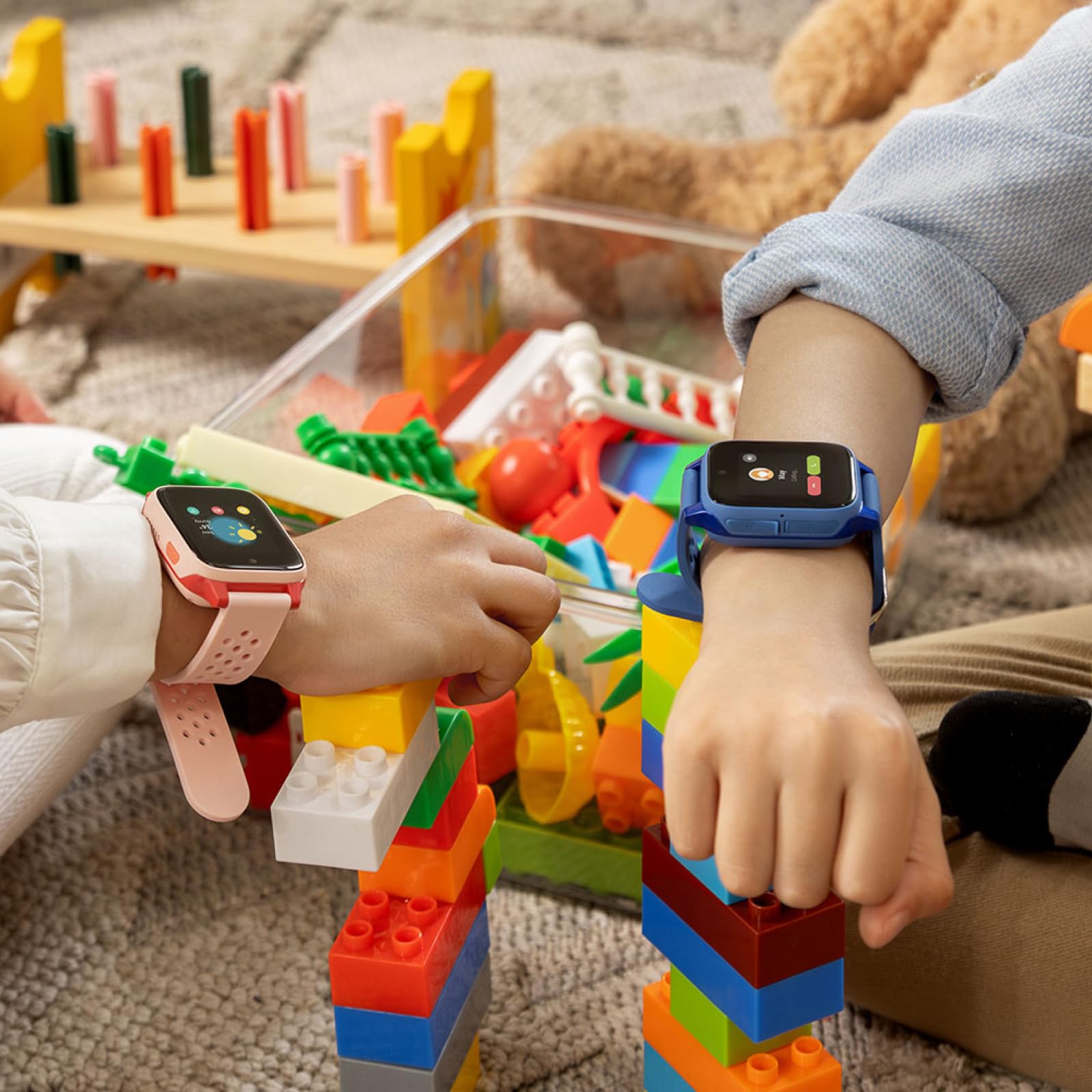 TCL MOVETIME MT46 - Smartwatch per bambini 4G, con Tracking GPS, Pulsante SOS, Fotocamera da 2MP, Fitness Tracking e Temi personalizzati, rosa
