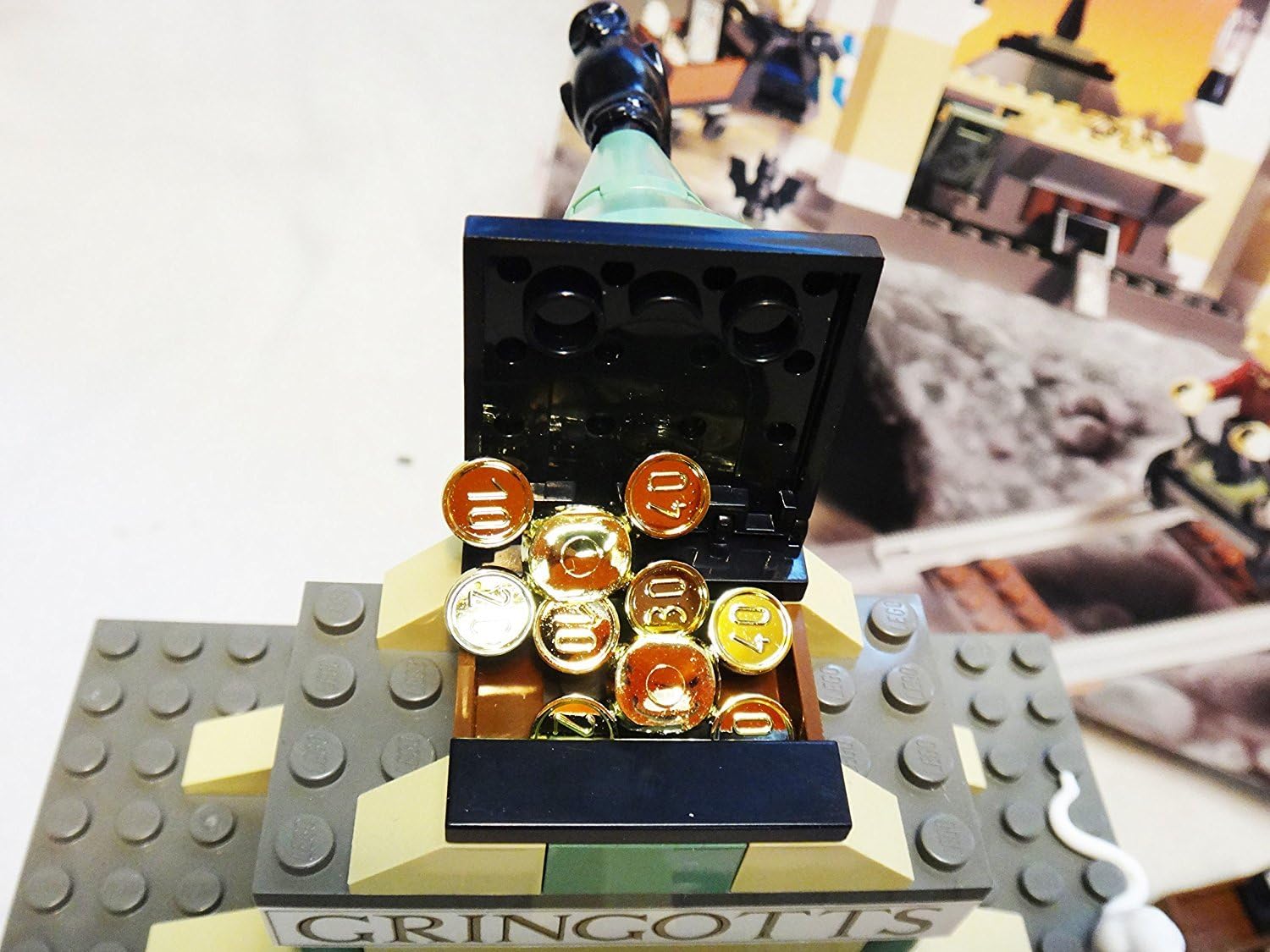 Amazon.co.jp: レゴ 4714 ハリーポッター グリンゴッツ銀行 : おもちゃ 