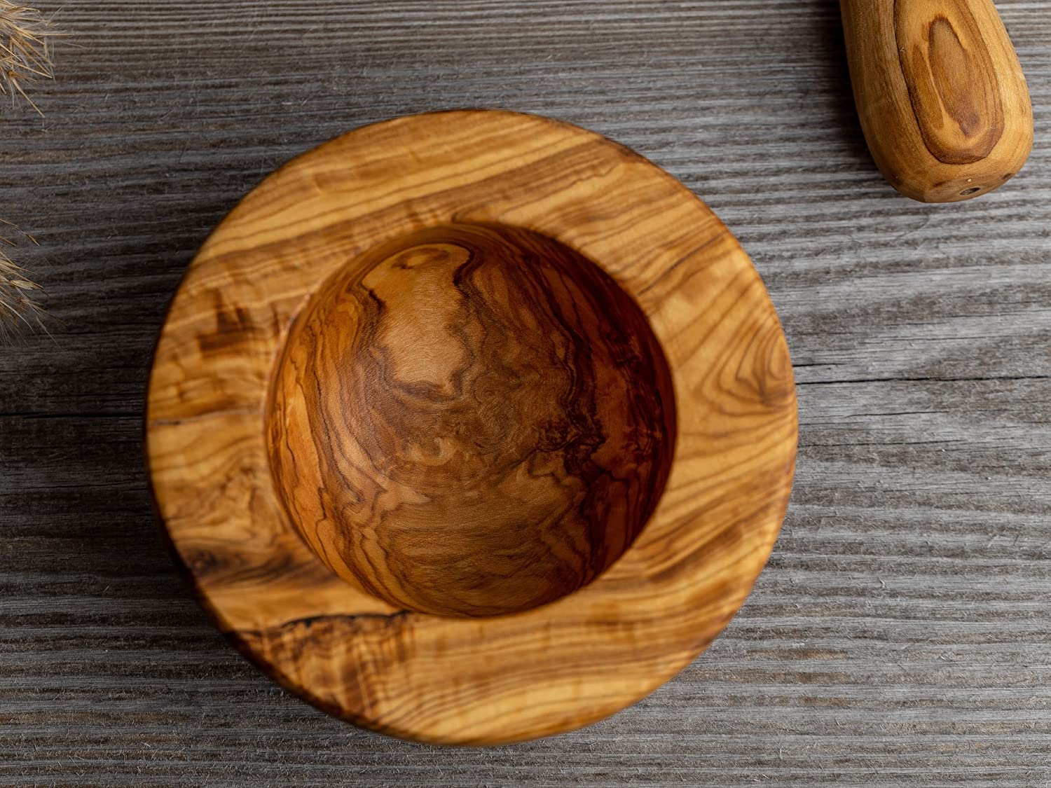 SOLTAKO Mortier et Pilon - Ensemble de Mortier et Pilon en Bois d'Olivier - Broyeur pour Poivre, Épices - Mortier Africain - Bois d'Olivier Tunisien - Cuisine Artisanale Ø env.14cm