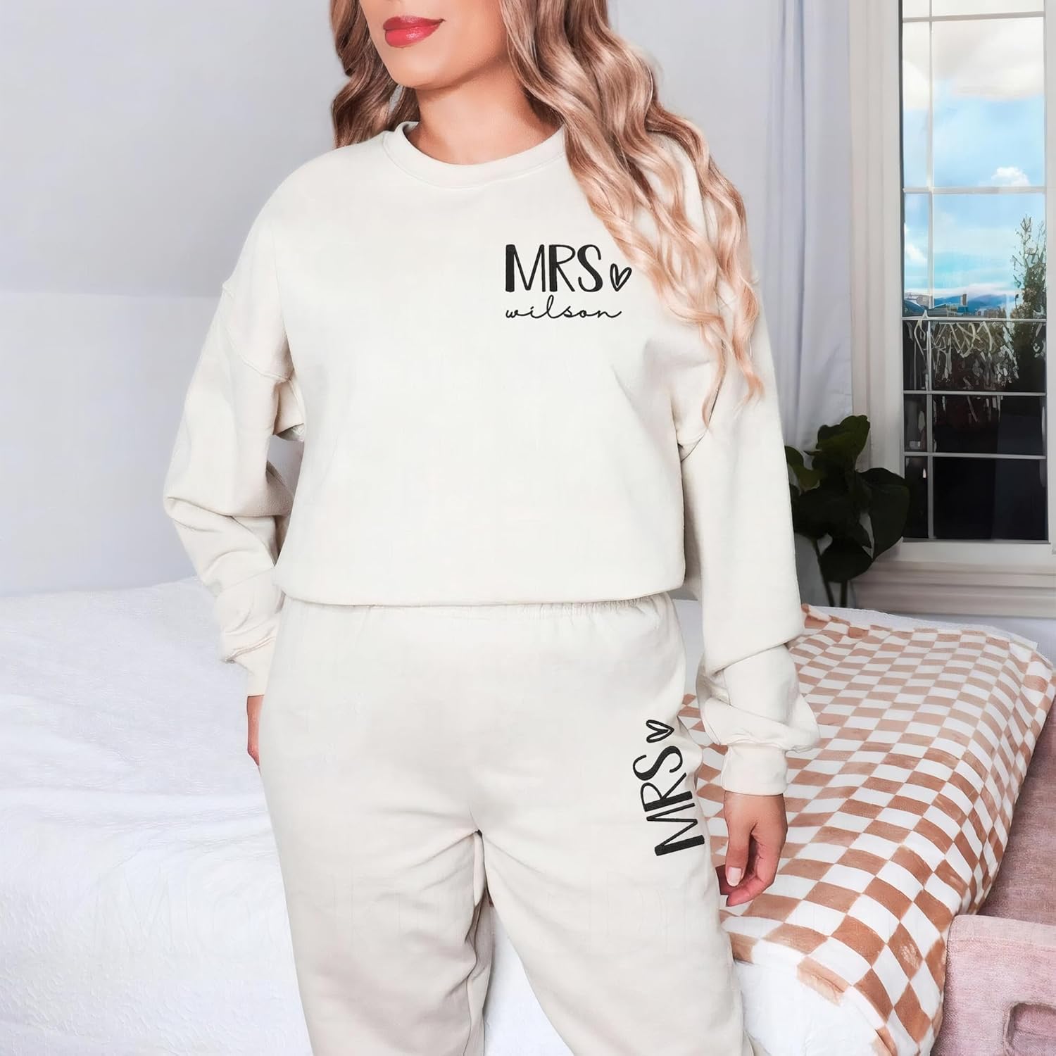 GODMERCH Personalized Mr & Mrs Embroidered Sweatshirt Hoodie Custom Couple Names Anniversary Date Gift for Wife and Husband - Image 2