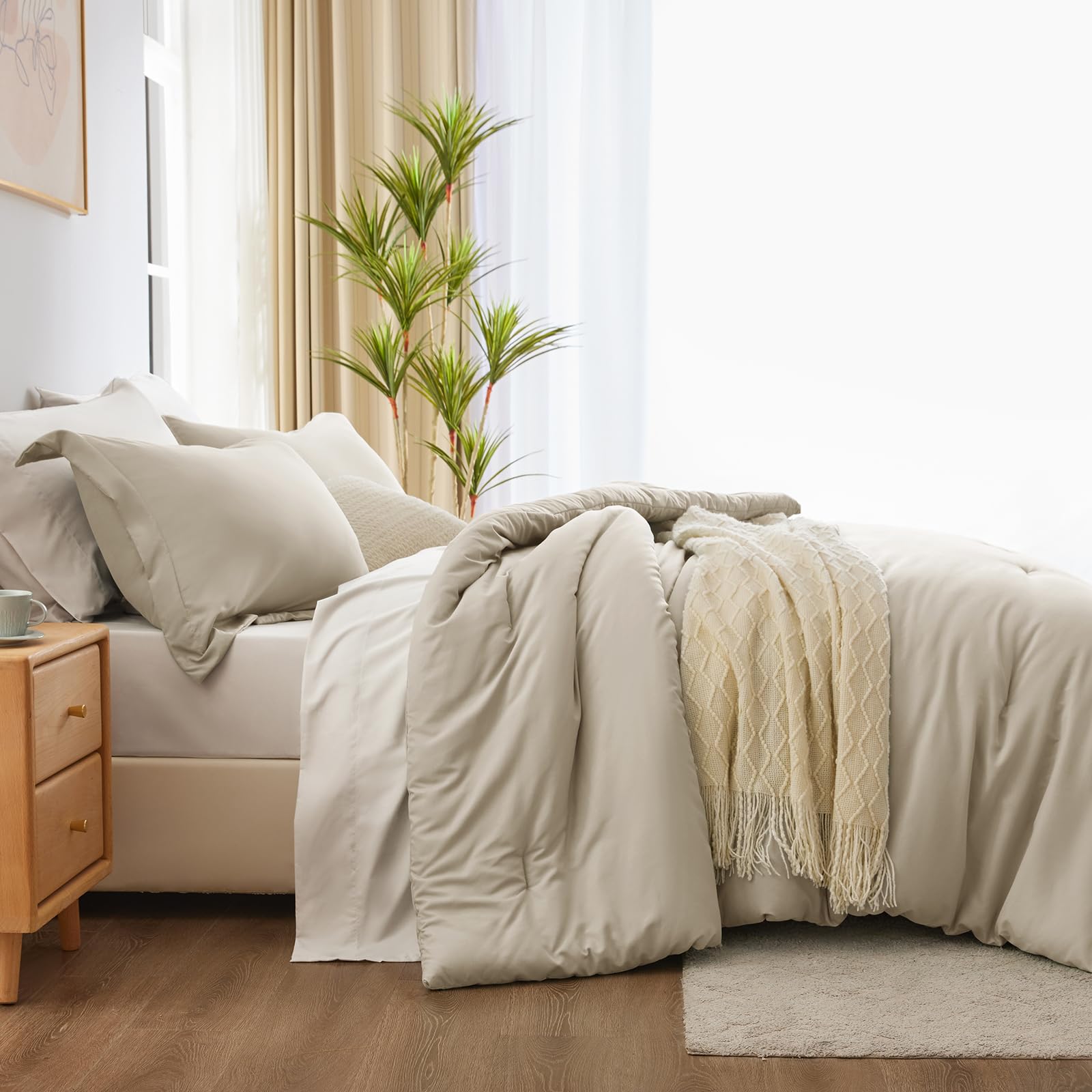 CozyLux Sage Green Comforter Set Queen 7 Pieces Queen Bedding Set Contrasting Design with Comforter, Flat Sheets, Fitted Sheet, Pillowcases & Shams, Boho Bed in a Bag Queen for All Season