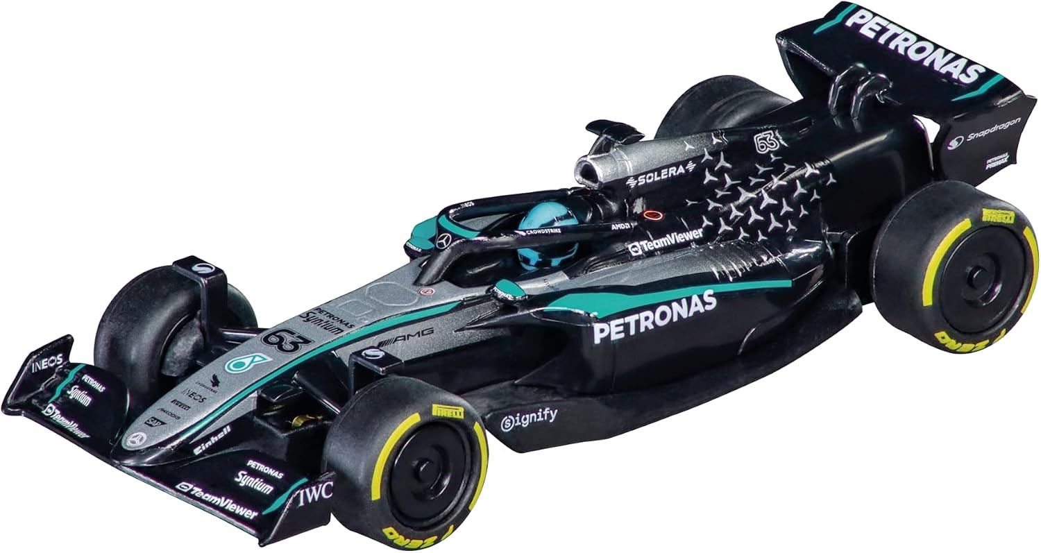 Carrera GO Slot Car 2006283 – Mercedes-AMG F1 W14 E Performance G. Russell, No.63 (2025) 1:43 Scale Analog Vehicle