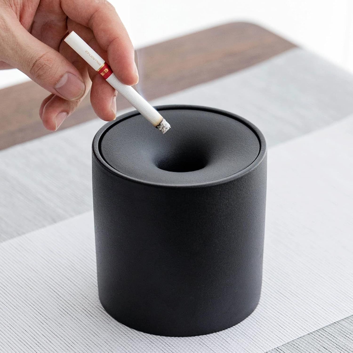 Home Ashtray Ceramic Cigarette Ashtray for Man and Women, Outdoors Indoors Ash Tray, Desktop Smoking Ash Tray for Home Office Decoration Household ashtrays(A)