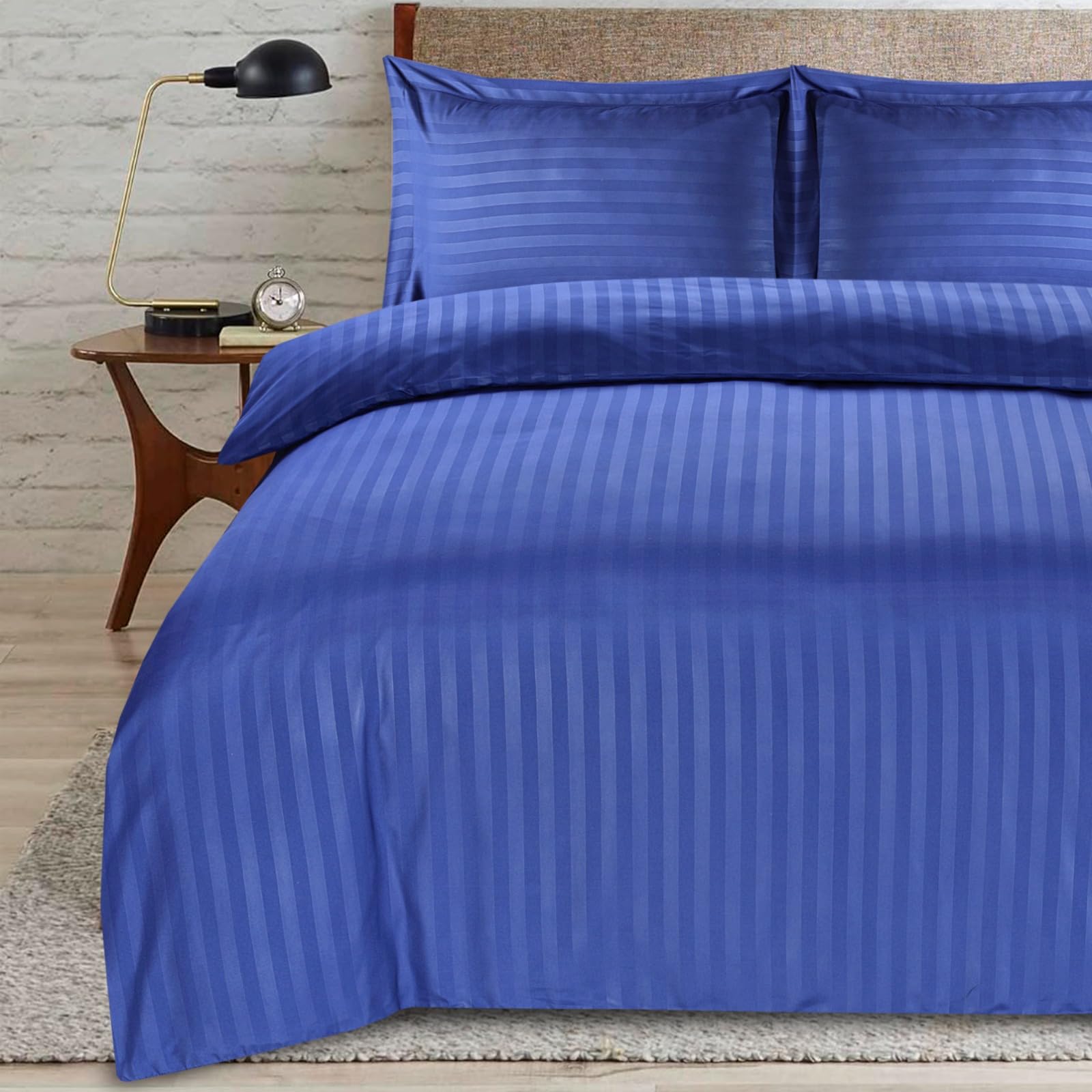 ZZZMRH Beige Double Duvet Set, Premium Quality Navy Bedding Set with Satin Stripes, Soft Breathable Duvet Cover with 2 Pillowcases, Hypoallergenic Reversible Bed Cover — image 1