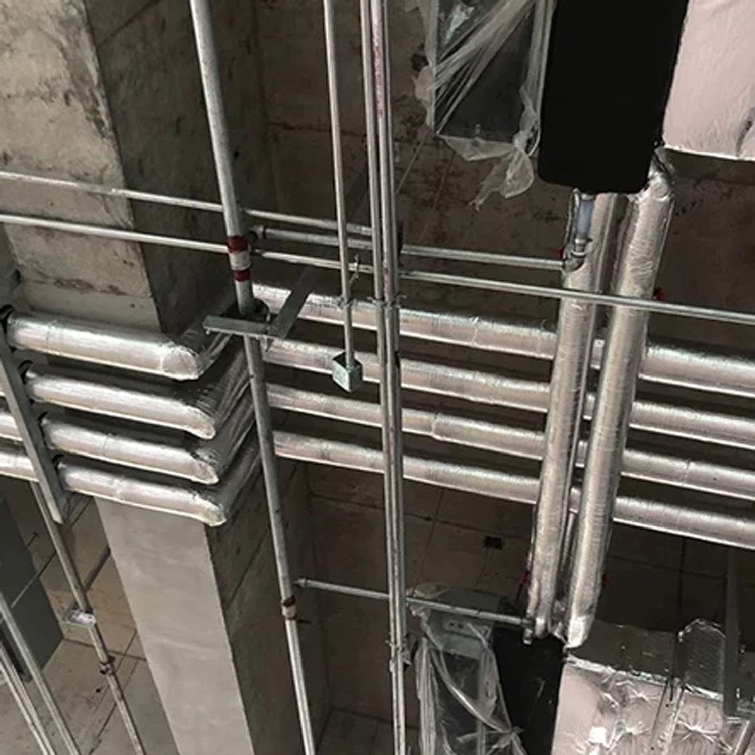 Cortes previos Tubos aislantes Lana de vidrio Materiales aislantes