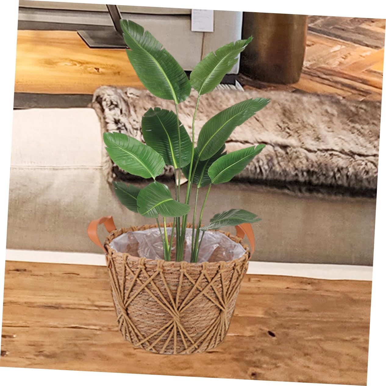 Hand Woven Flower Basket Natural Straw Woven Basket for Home Decor Garden Display and Wedding Arrangements Vintage Country Style Convenient Handle
