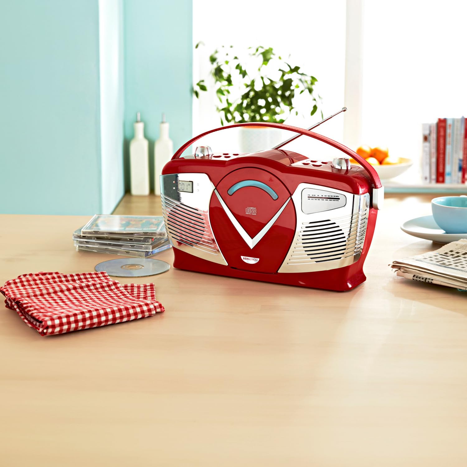 3 PAGEN® Retro Stereo-Anlage Boombox – tragbarer CD-Player mit Radiofunktion – Netz- und Batteriebetrieb möglich – ideal für Unterwegs & Zuhause – USB-Anschlüsse – Tragegriff in Lederoptik - rot