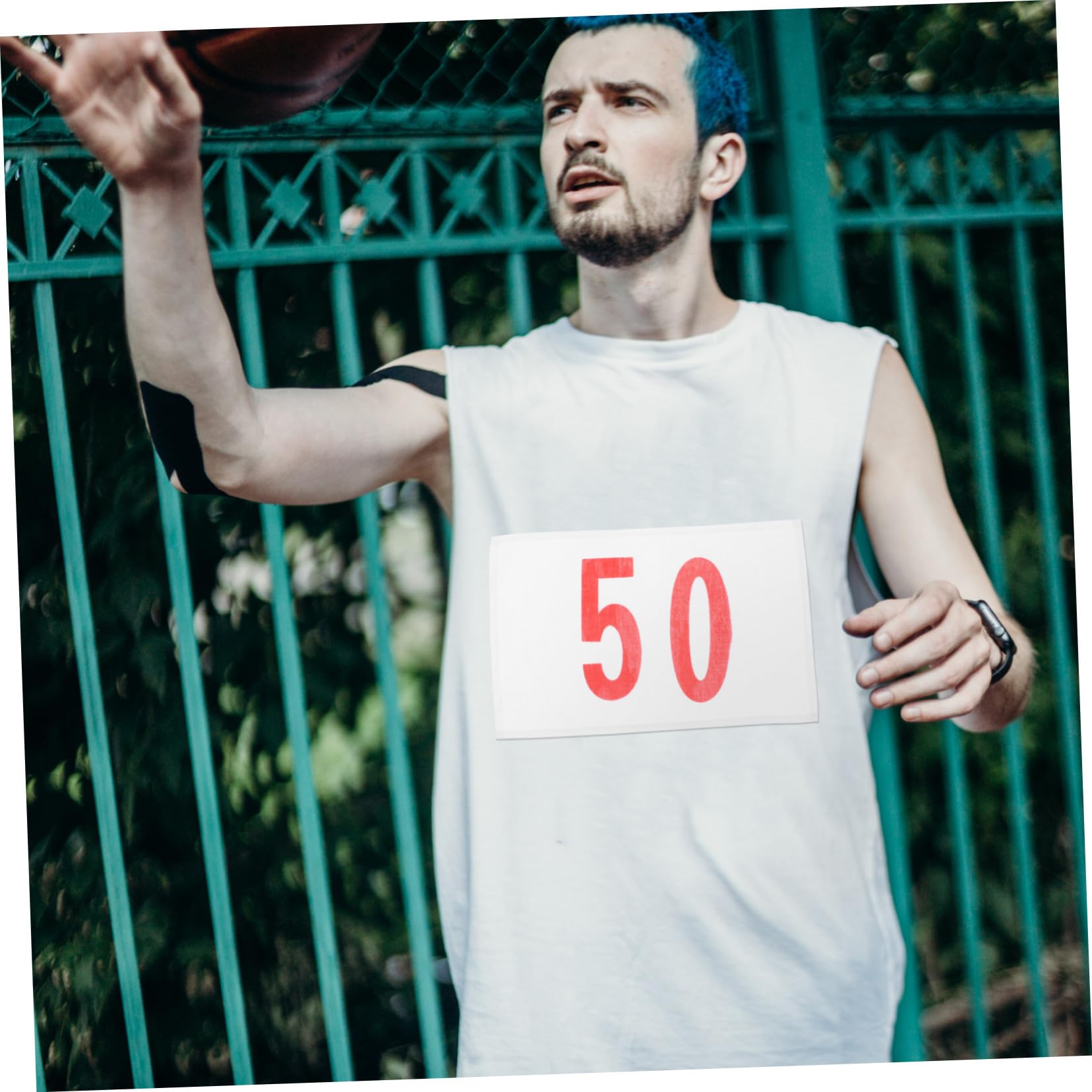 Set di Pettorine Numerate per Gare Sportive in Poliestere e Cotone Spille in Metallo, Compatte e Resistente a Tutte Le Intemperie, per Eventi Sportivi e Palestre